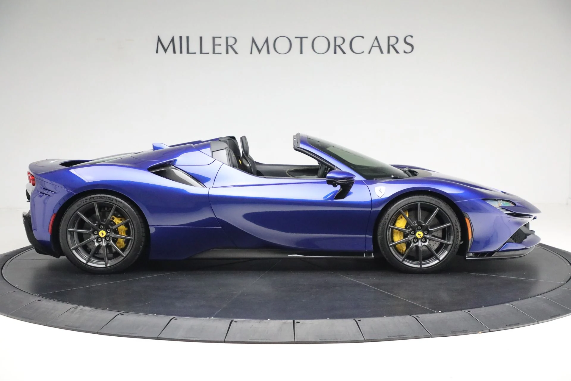 mph009_545403216_Used_2022_Ferrari_SF_90_Spider_edec285590