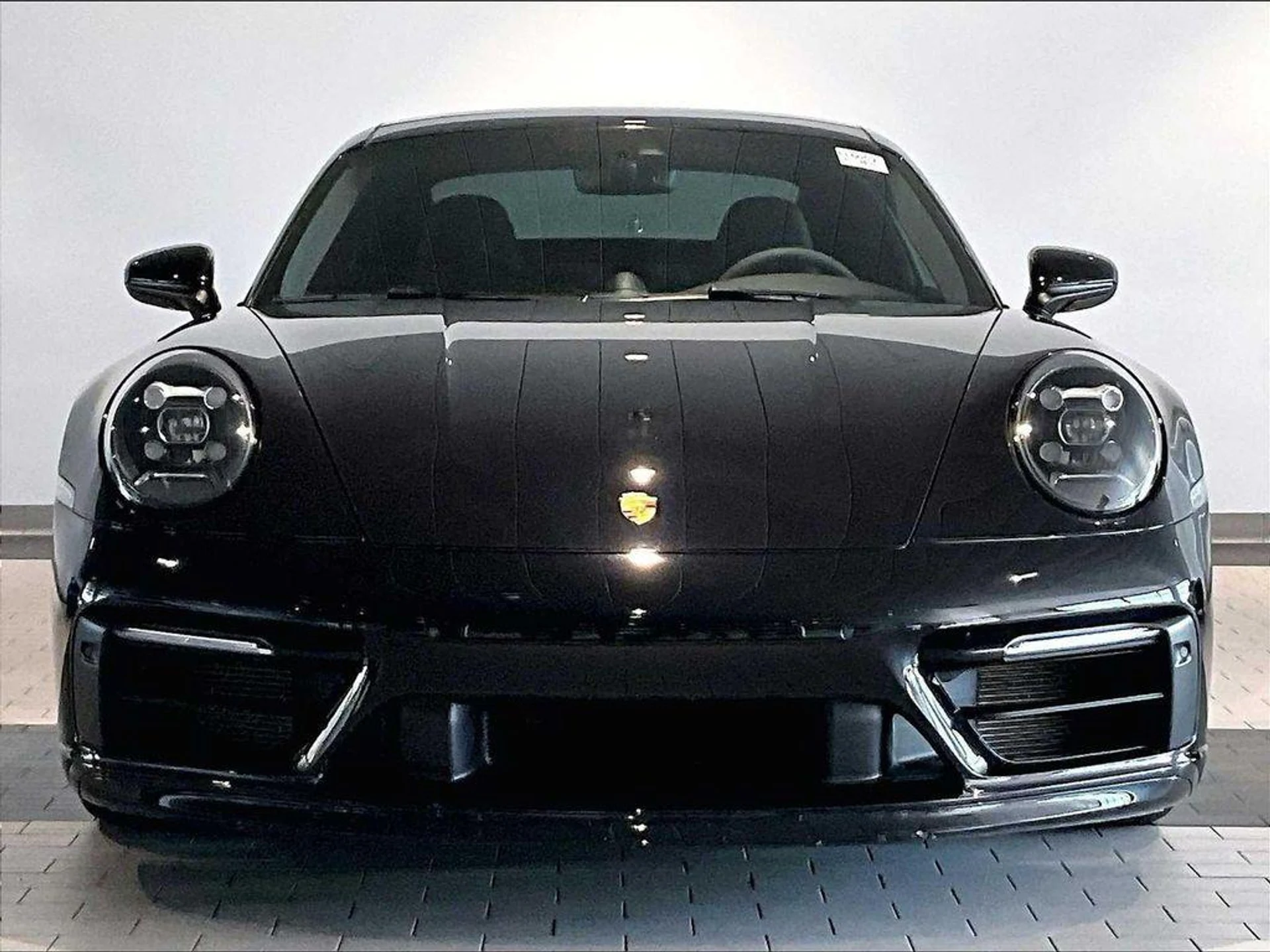 mph009_545522236_C_If_Q04_N_Sgp_Qd_O5_U_Zxr47_S_zr_B5_E_928985e98d