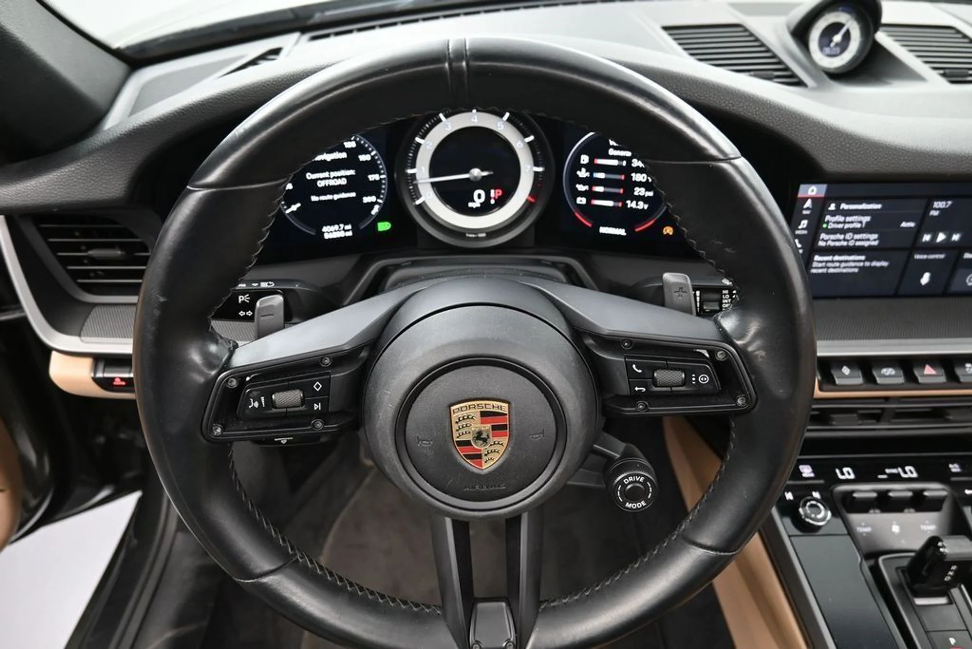 mph009_549205713_9057f490d9f3e85e848d59451f5d5917_f12d3f2215