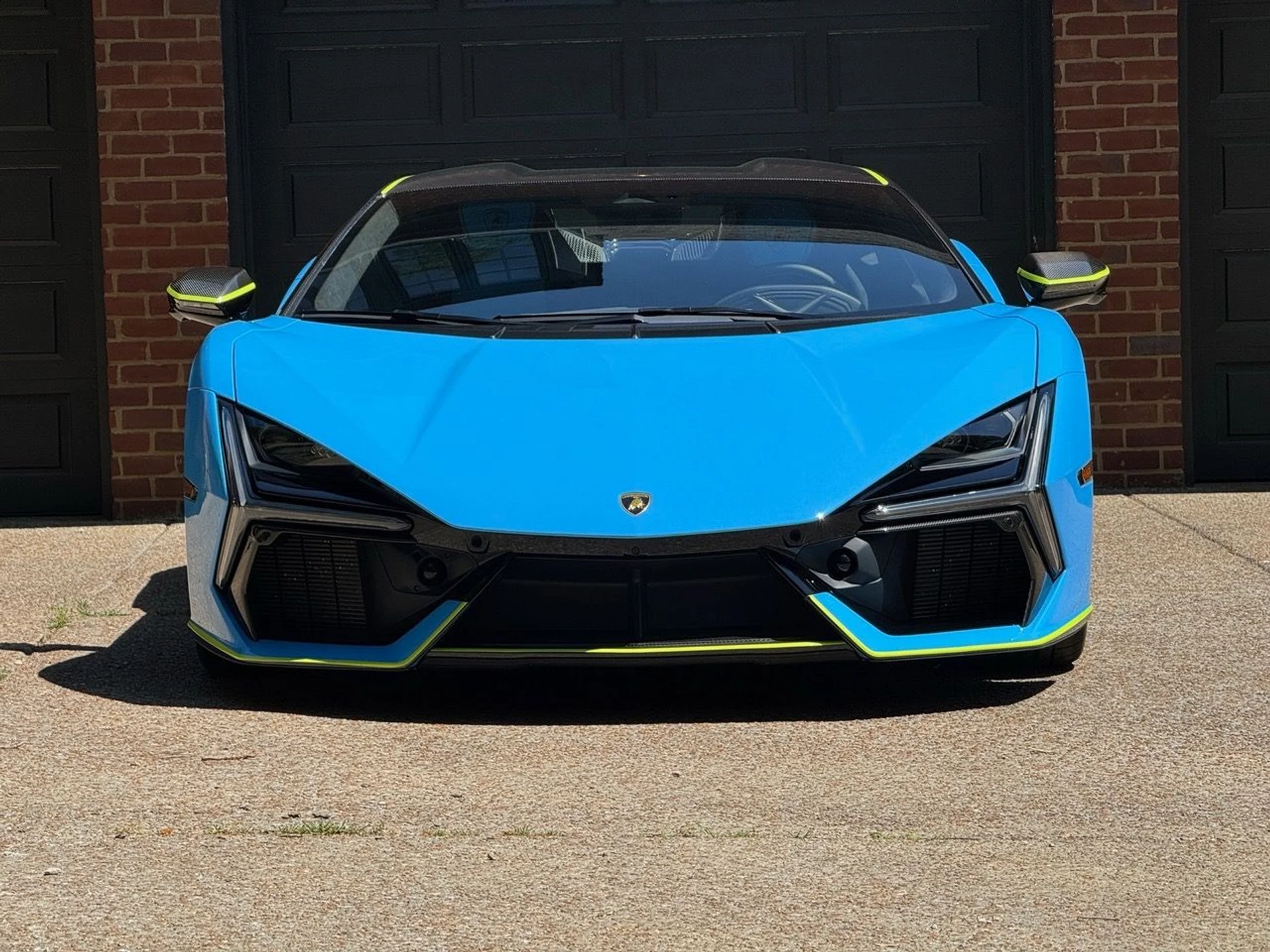 mph009_550518174_Used_2024_Lamborghini_Revuelto_1778796224_3186fa5e35