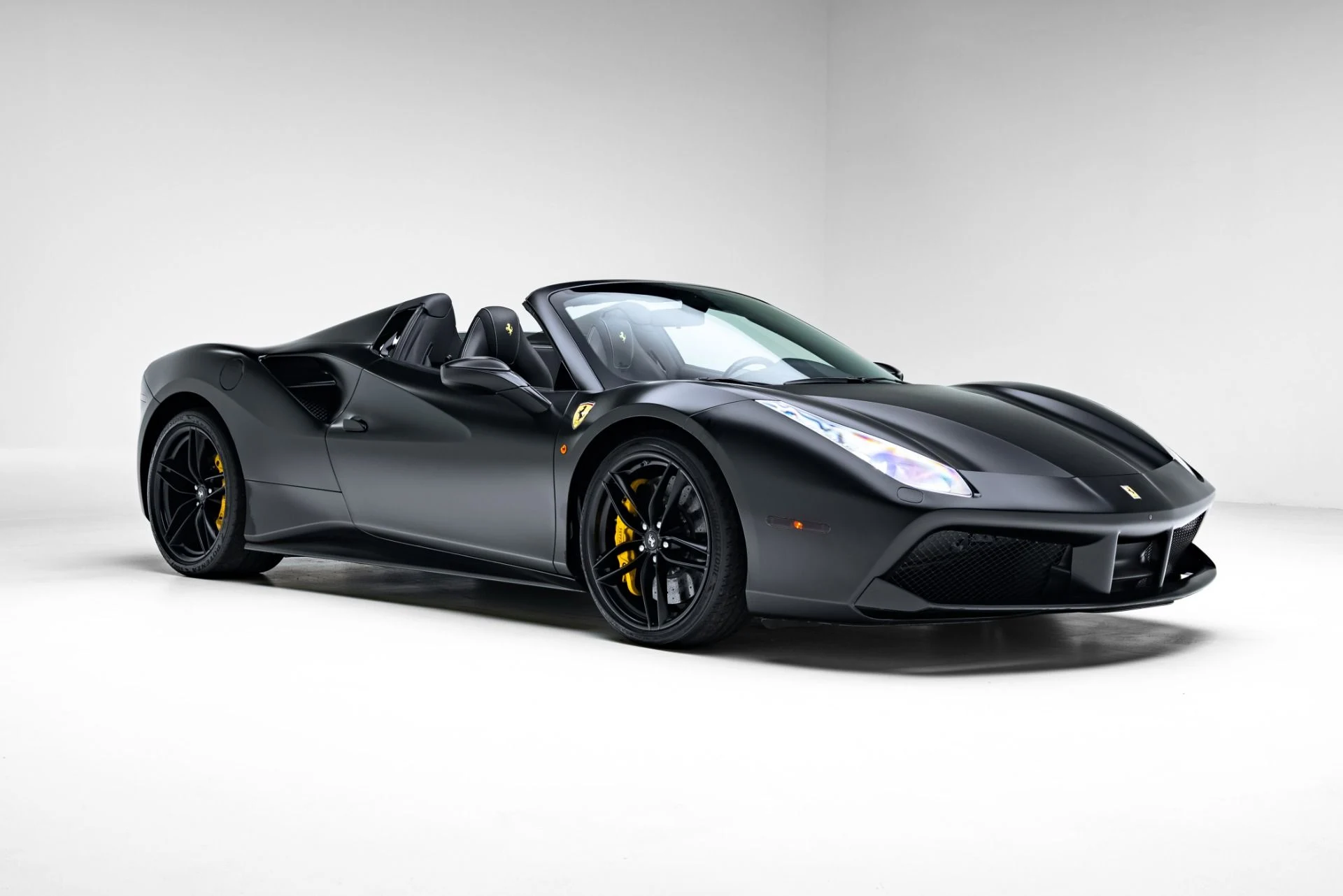 mph009_55077901_Used_2018_Ferrari_488_Spider_1771880321_f74056237e