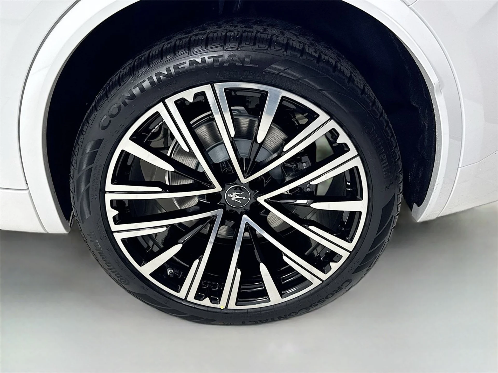 mph009_553726921_28d99556c20d200dac328b4158061f20x_151a5b3315