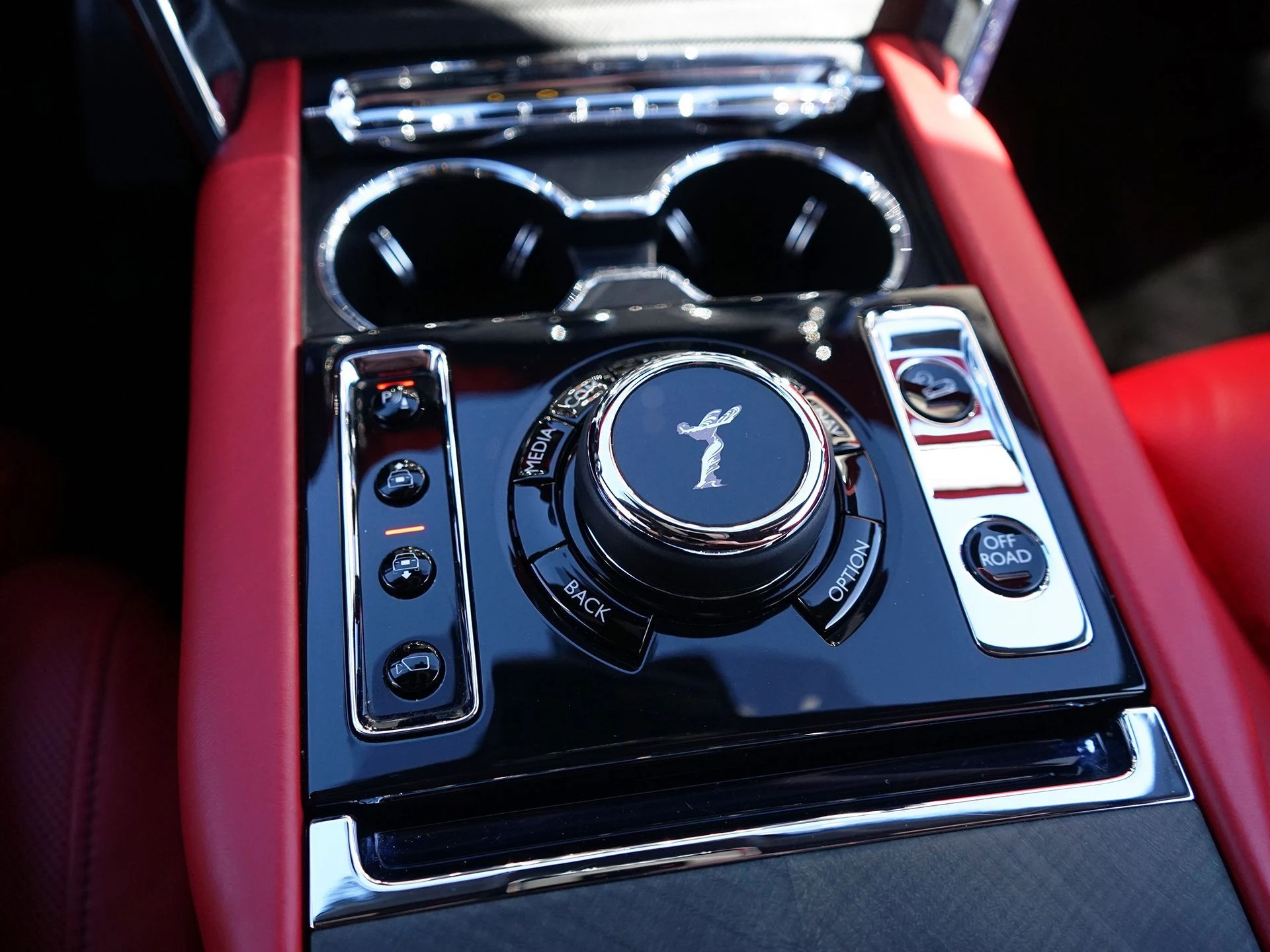 mph009_553912676_c6d0e054cce29e7ff2be886a04b1e6f0x_7e03524acd