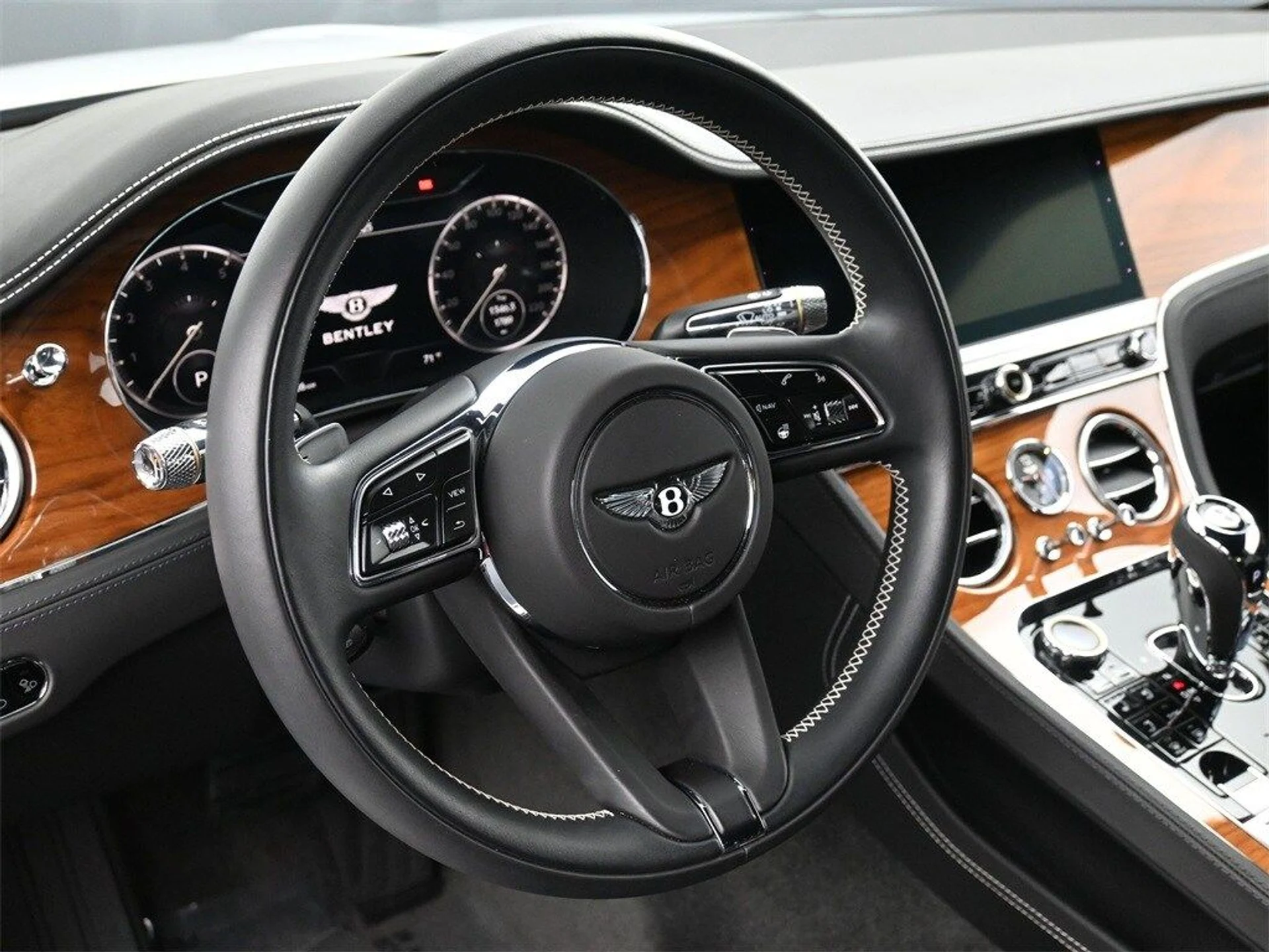 mph009_558689196_1c89a2fe4be59f0982f4dc00f61e91fdx_b501f9f3d0