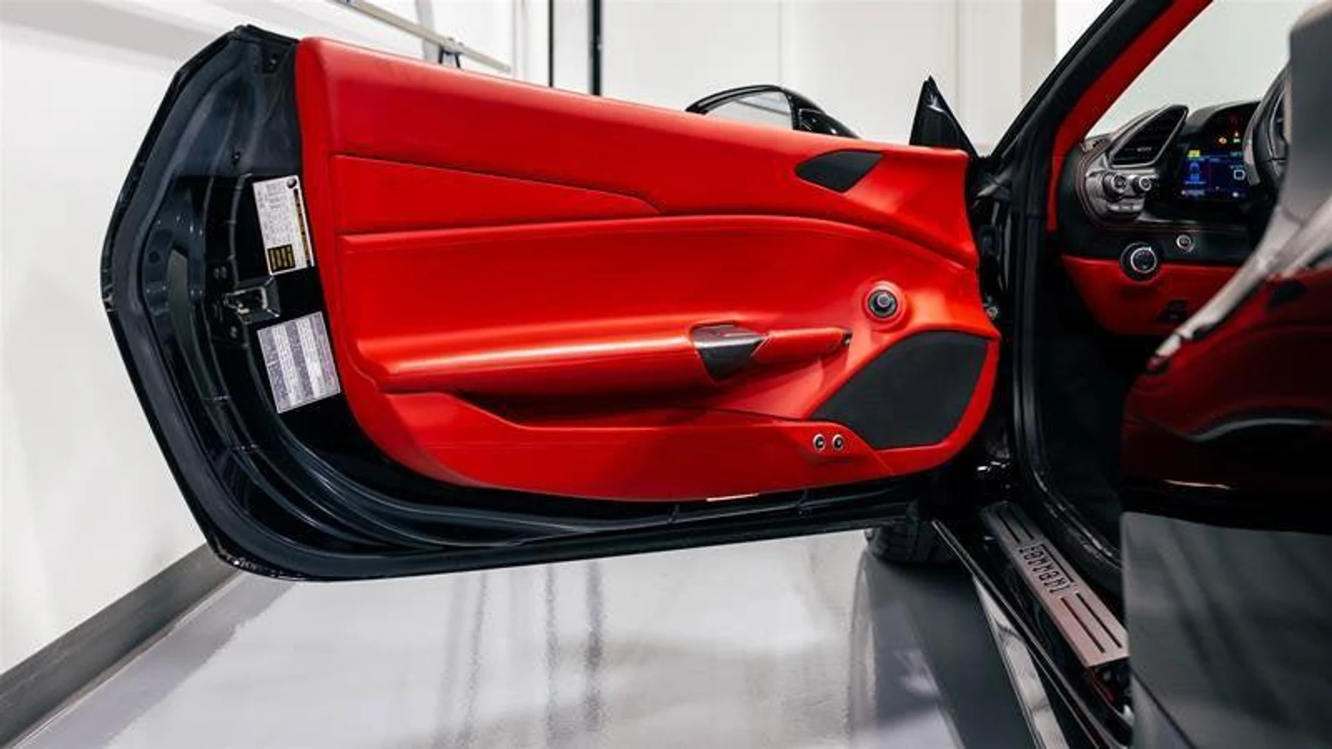 mph009_560325547_Used_2018_Ferrari_488_Spider_Base_1782922697_23c04c13b7