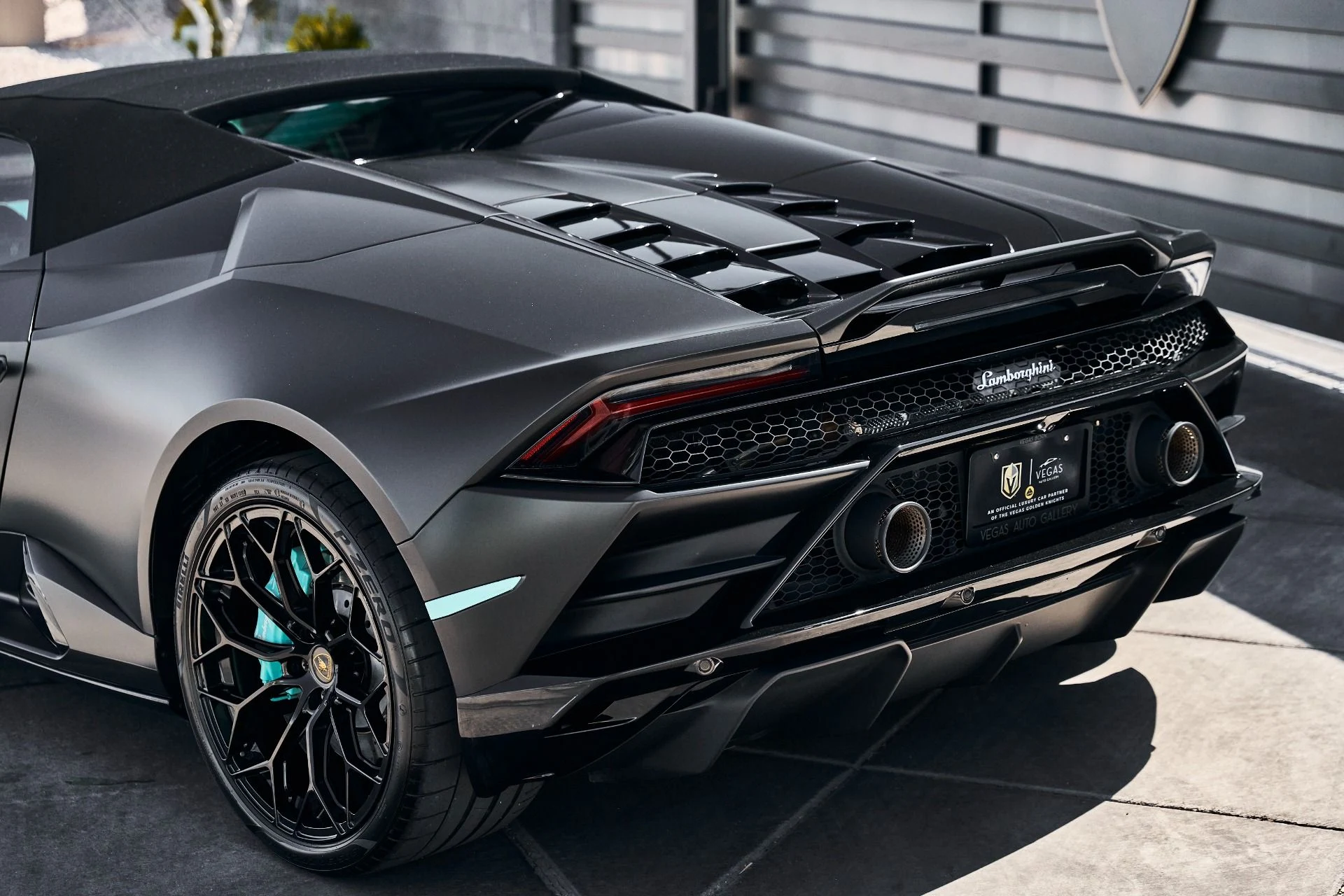 mph009_564229188_Used_2022_Lamborghini_Huracan_EVO_Base_1779498728_1df3bd2c3c