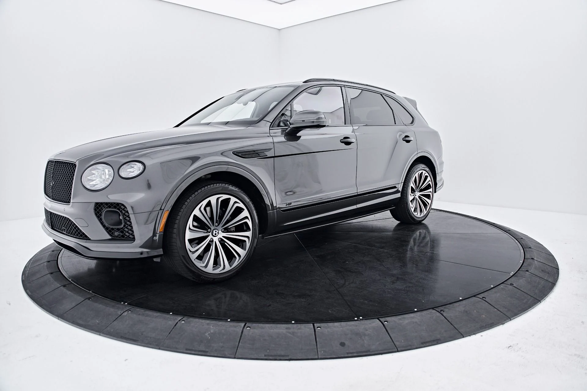 mph009_565774206_Used_2022_Bentley_Bentayga_V8_1791935693_103c2afbe5