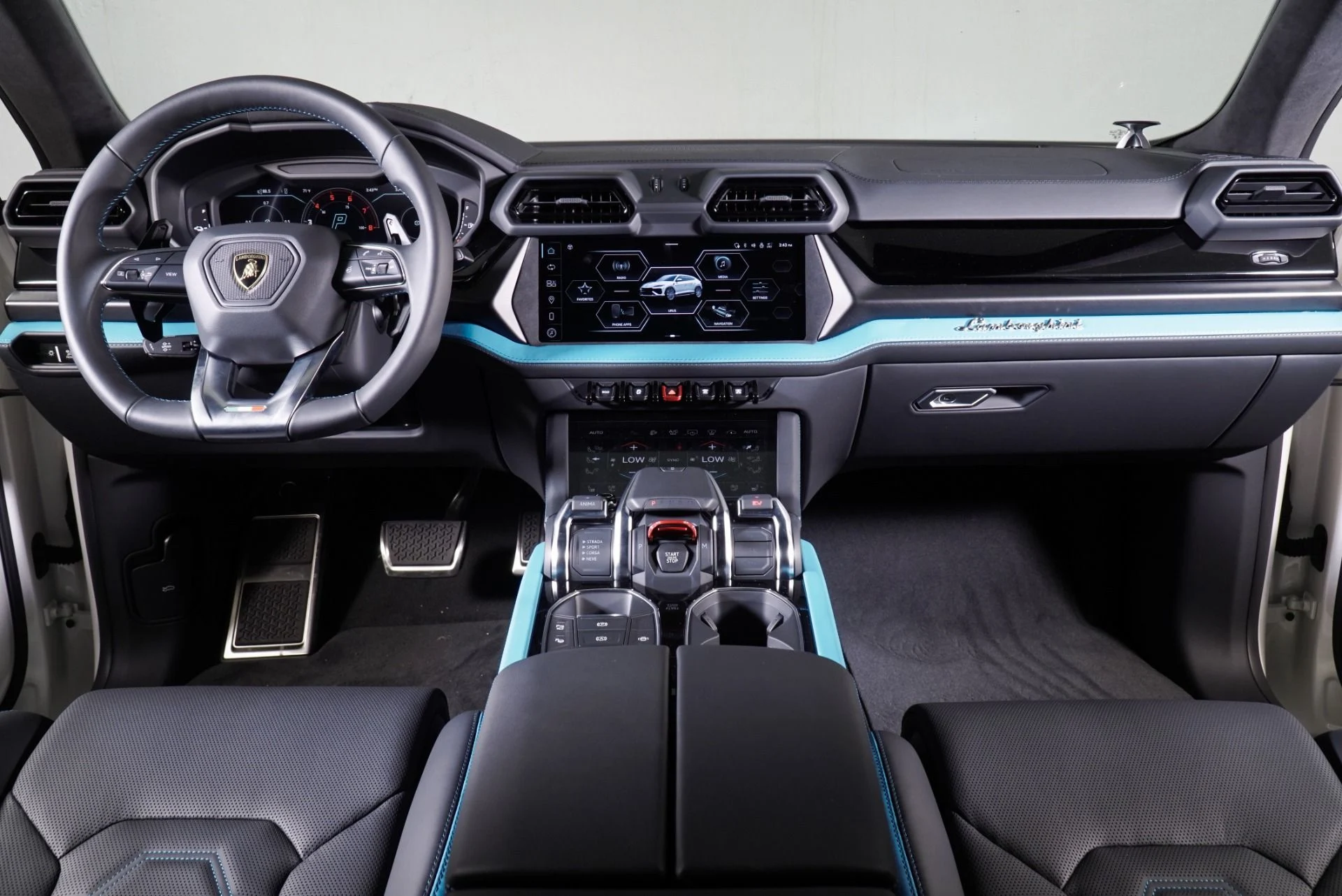 mph009_571833543_New_2025_Lamborghini_Urus_SE_1770747580_b6aa241d8d