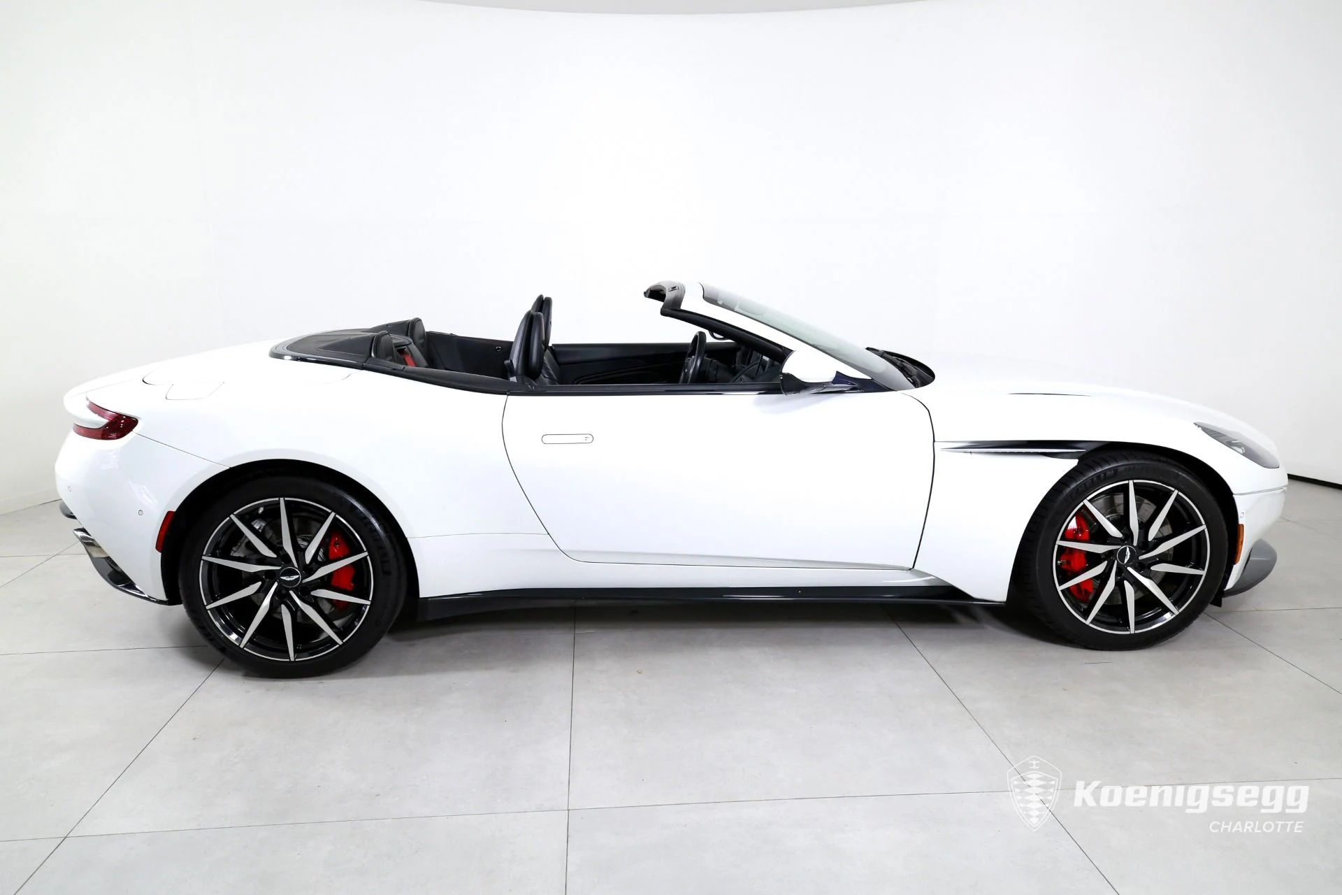 mph009_573607821_Used_2020_Aston_Martin_DB_11_Volante_1782494523_f01ca6aad6