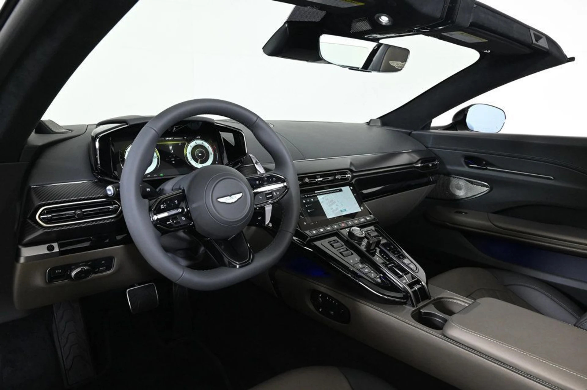 mph009_575816970_new_2026_aston_martin_vantage_sroadster_11350_22966411_9_1024_985052d34a