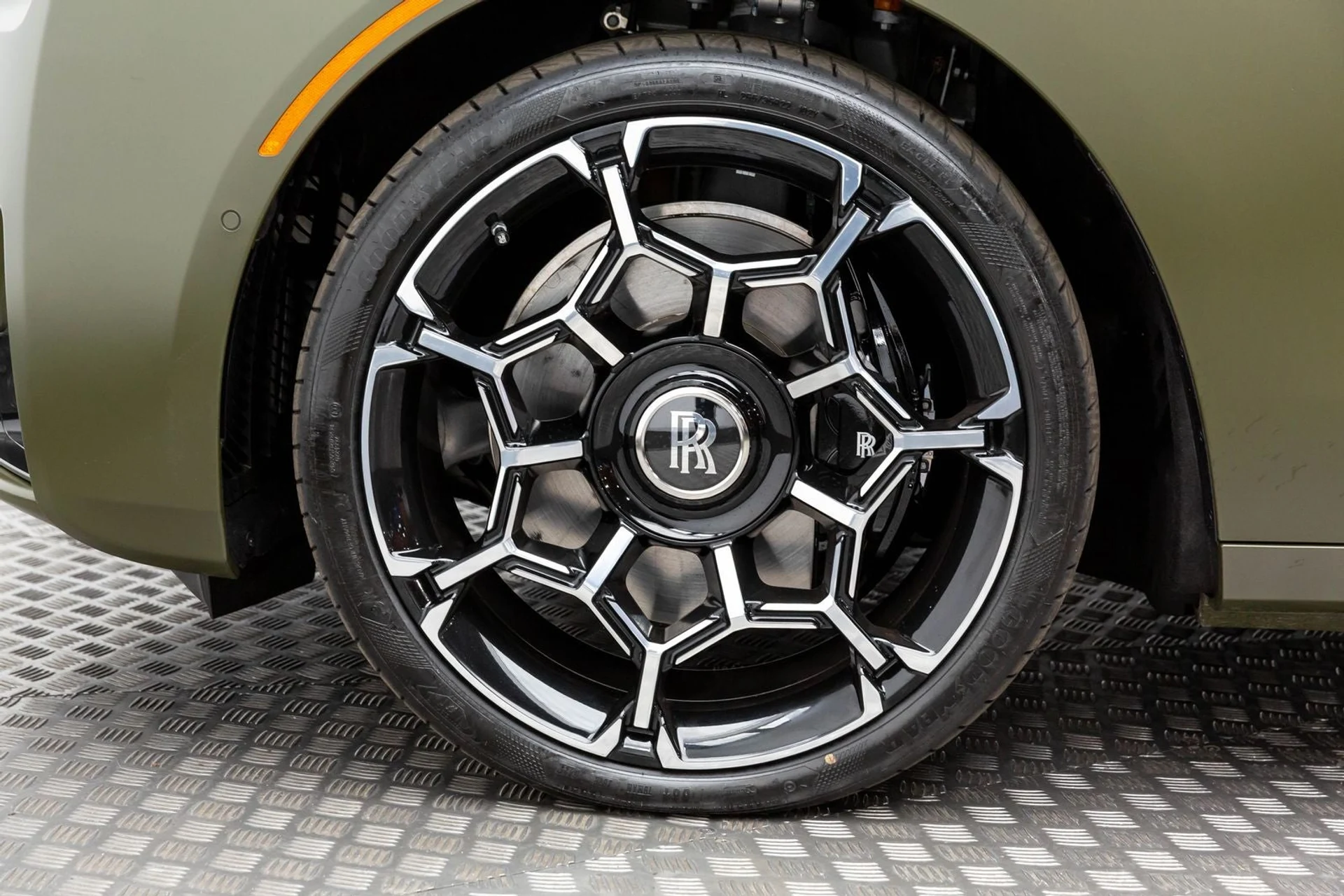 mph009_583938289_10_e011e4cbdc