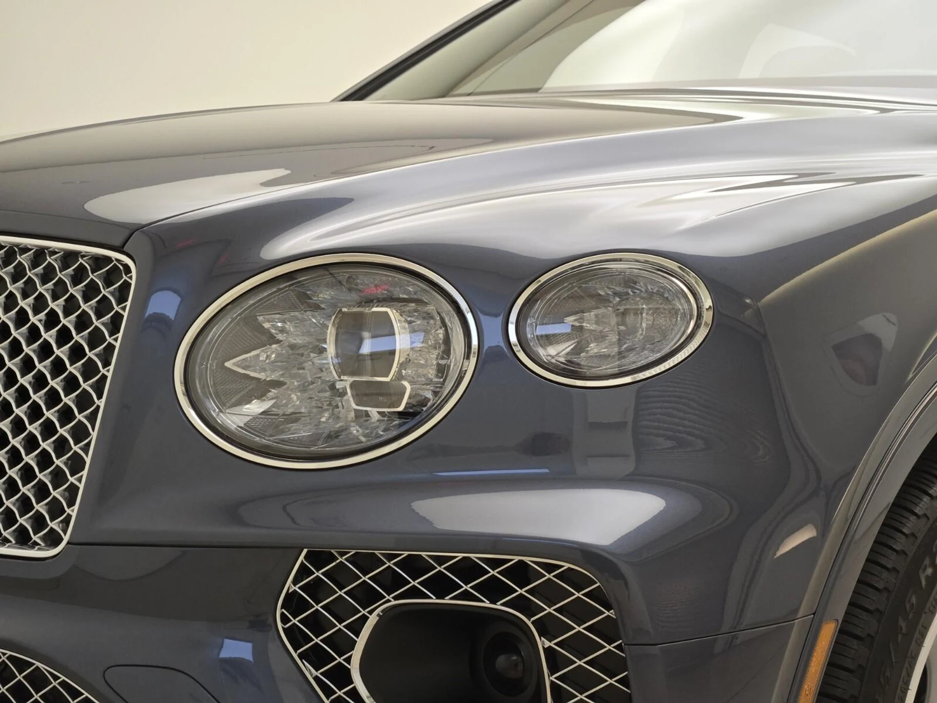 mph009_589997986_Used_2022_Bentley_Bentayga_V8_1770273836_b764b38179