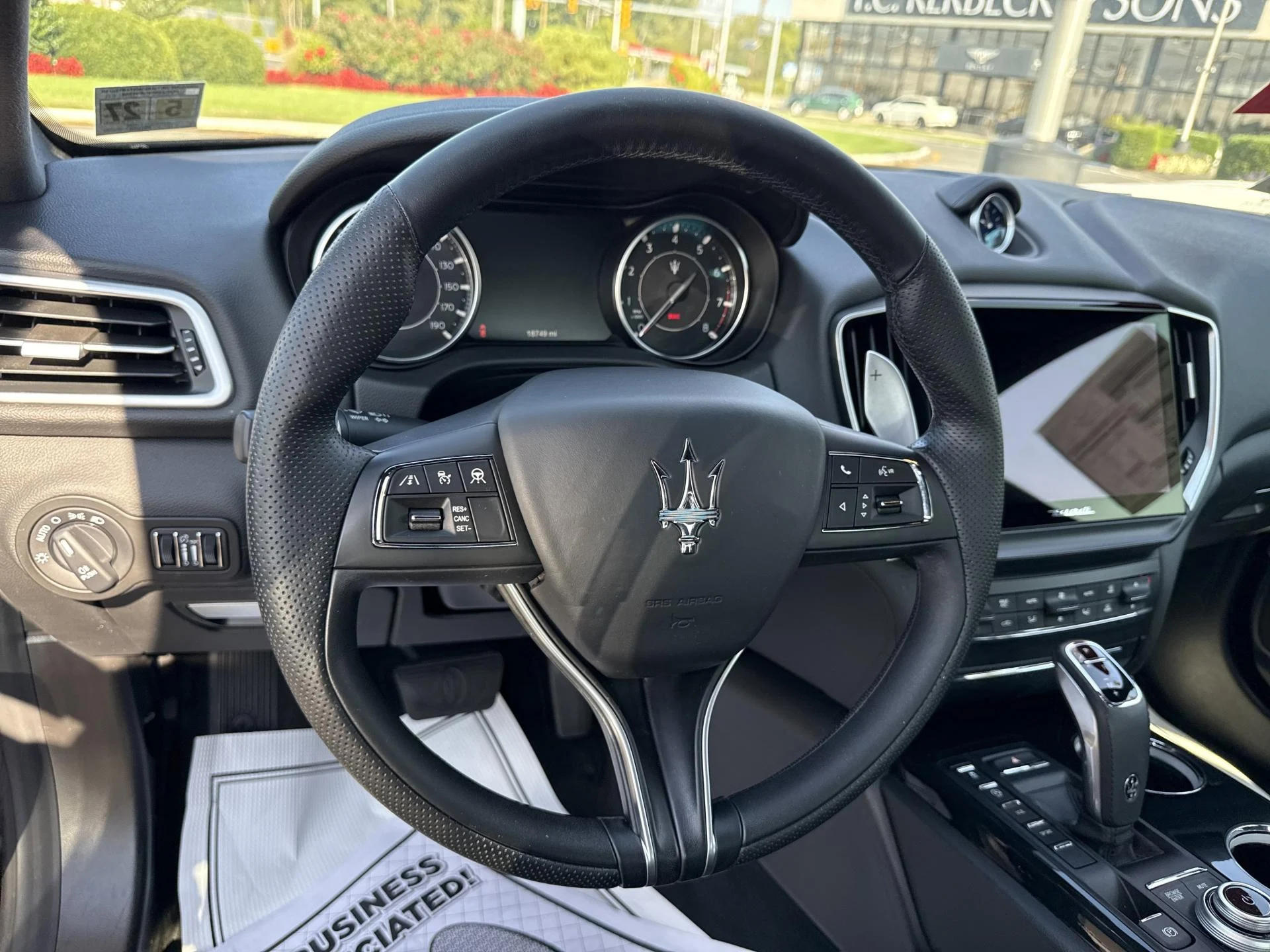 mph009_596038522_Used_2022_Maserati_Ghibli_Modena_Q4_1758010273_fc9bed281b