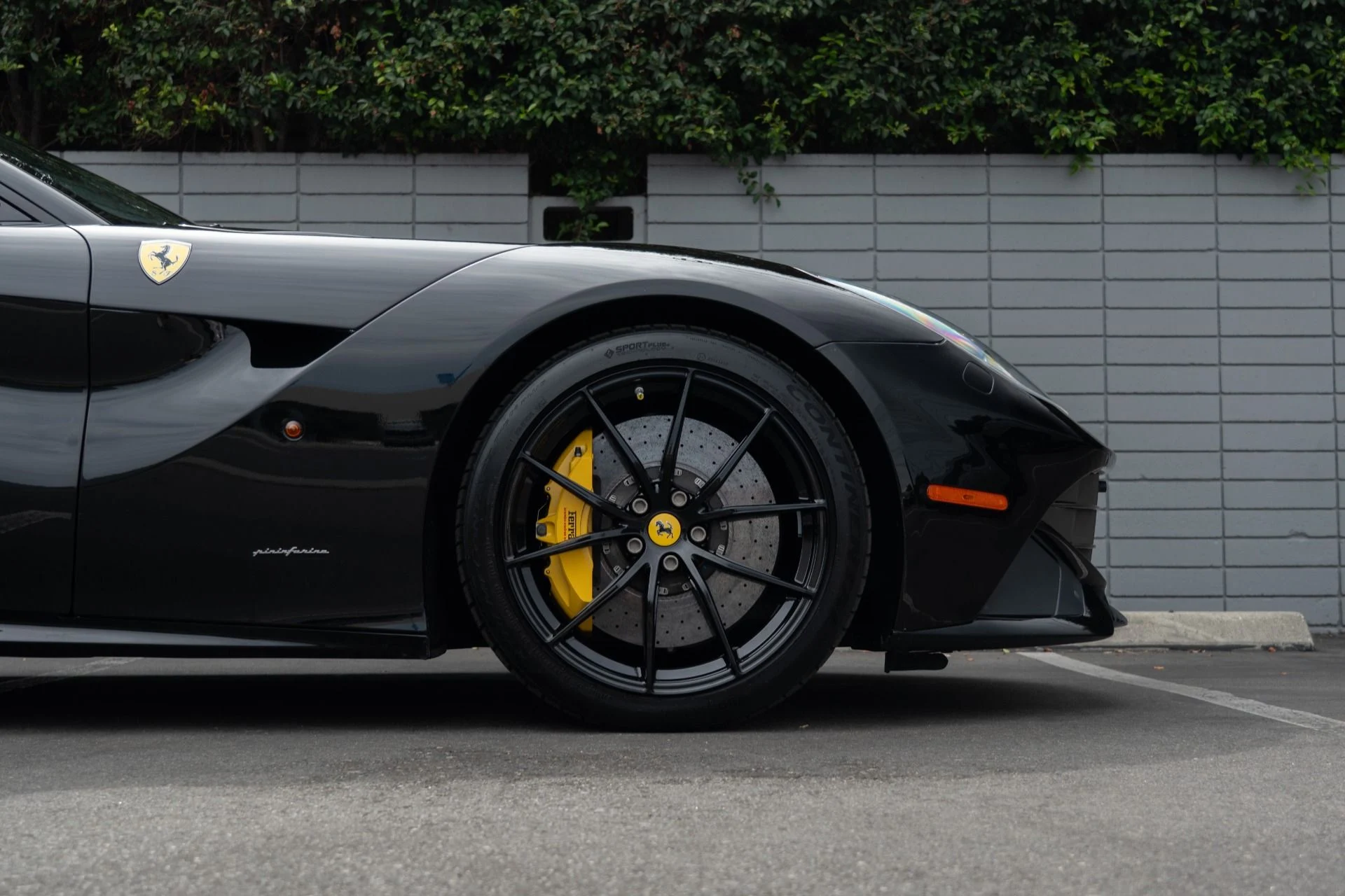 mph009_597631706_Used_2014_Ferrari_F12berlinetta_1756490493_1134b30de2