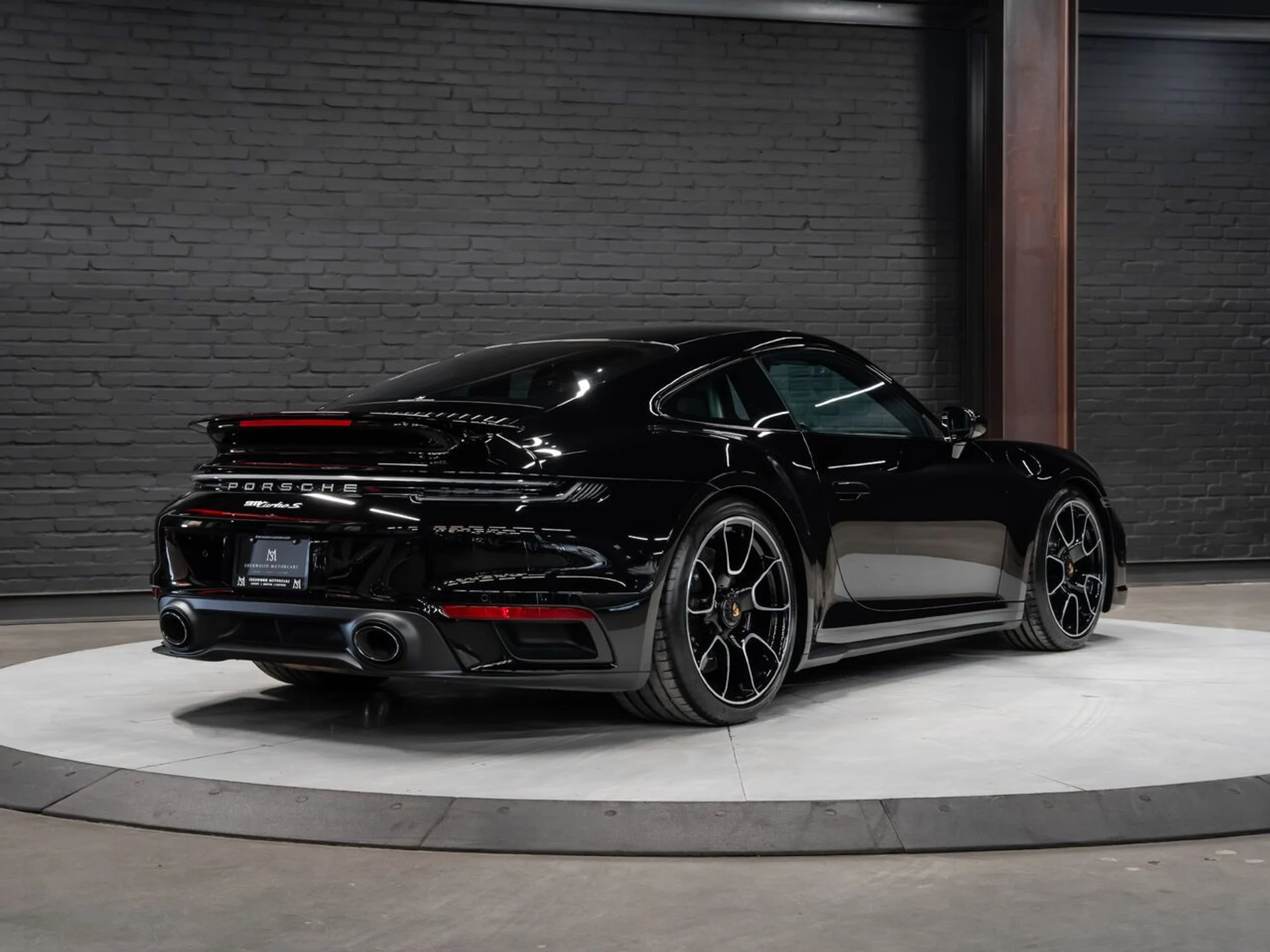 mph009_602624795_porsche_911_2022_43f027e3e0