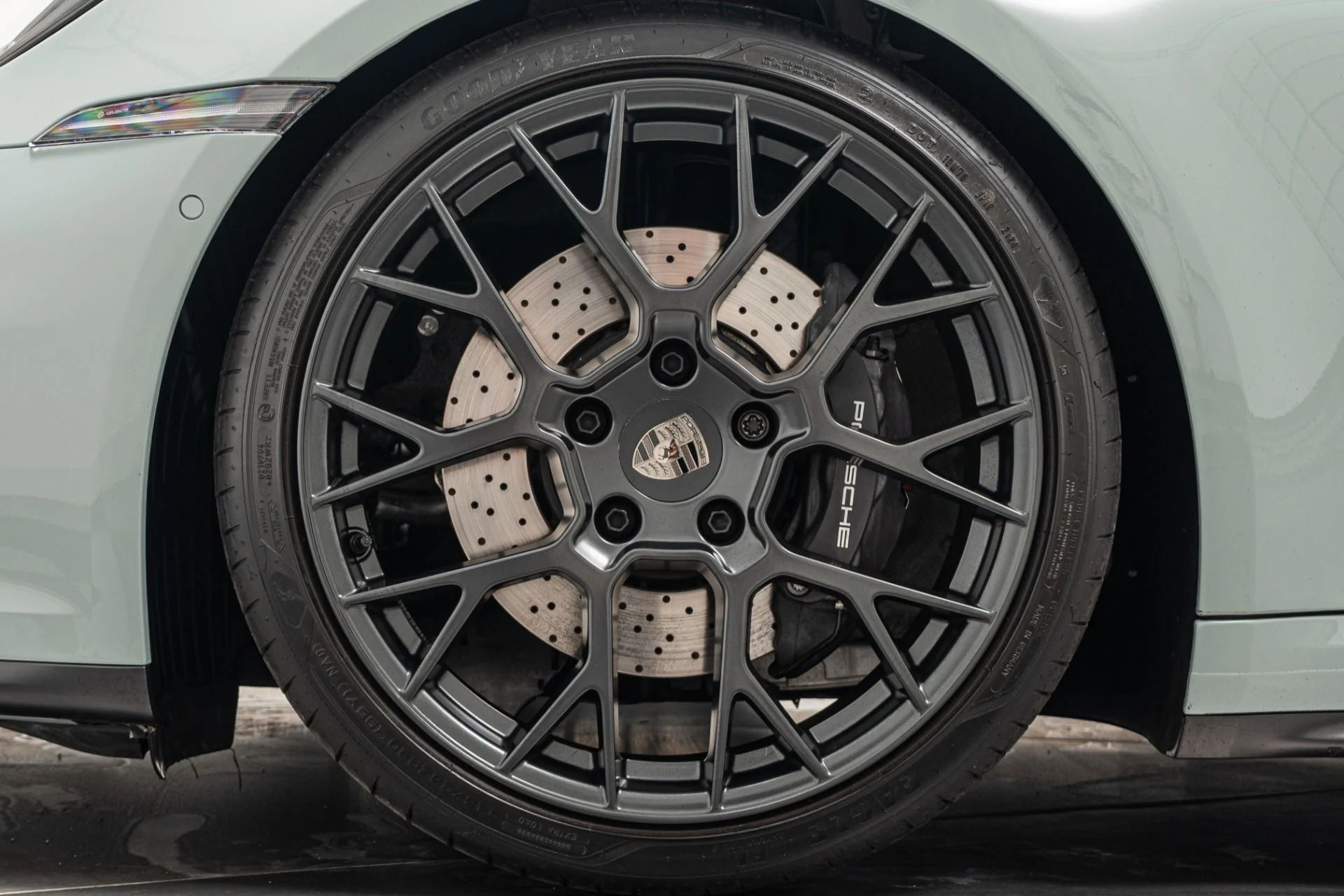 mph009_603915572_Used_2025_Porsche_911_Carrera_Sport_Design_Package_Sport_Exhaust_Premium_Package_1763489634_c4fde438b4