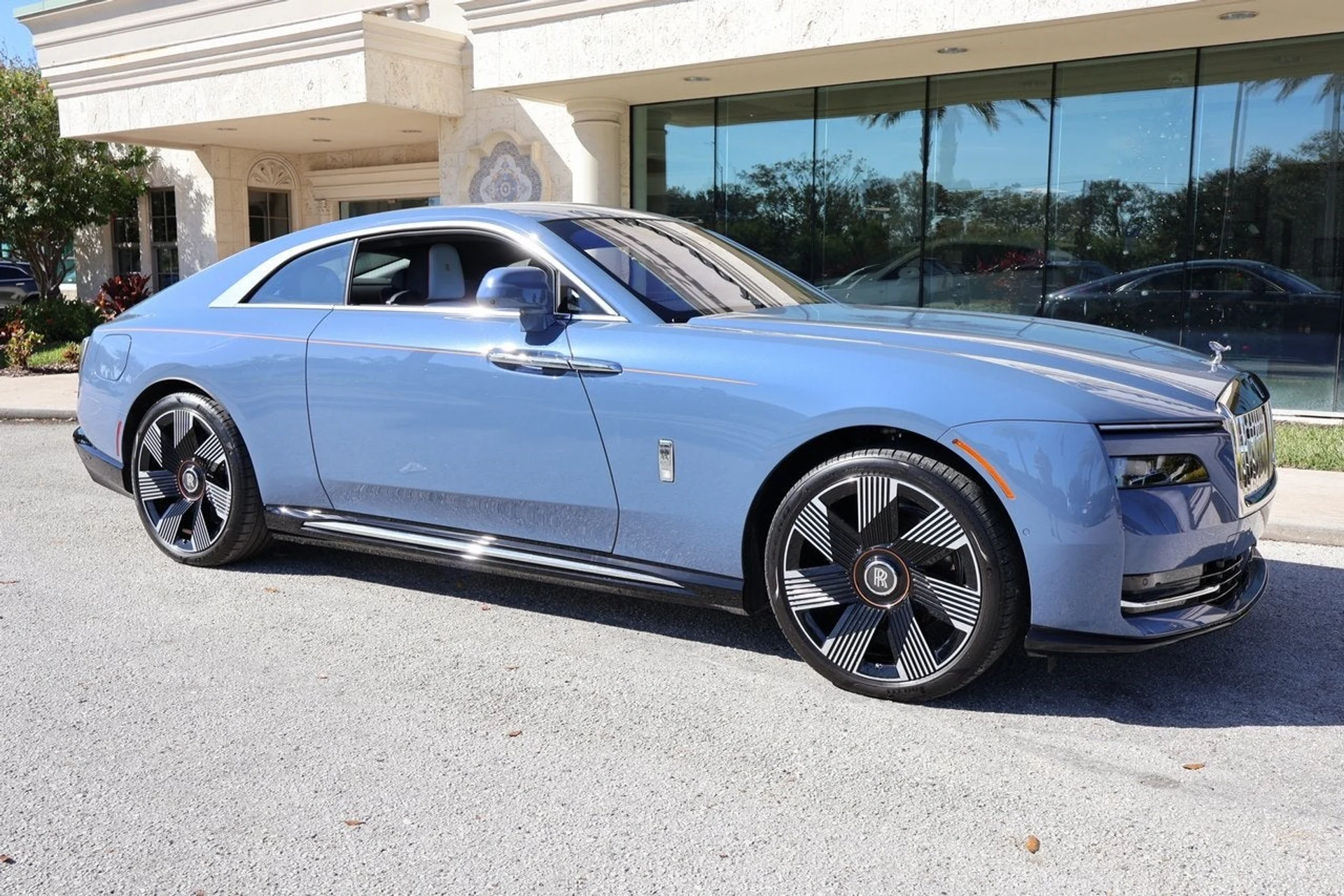 mph009_605343182_10_b6caea3659