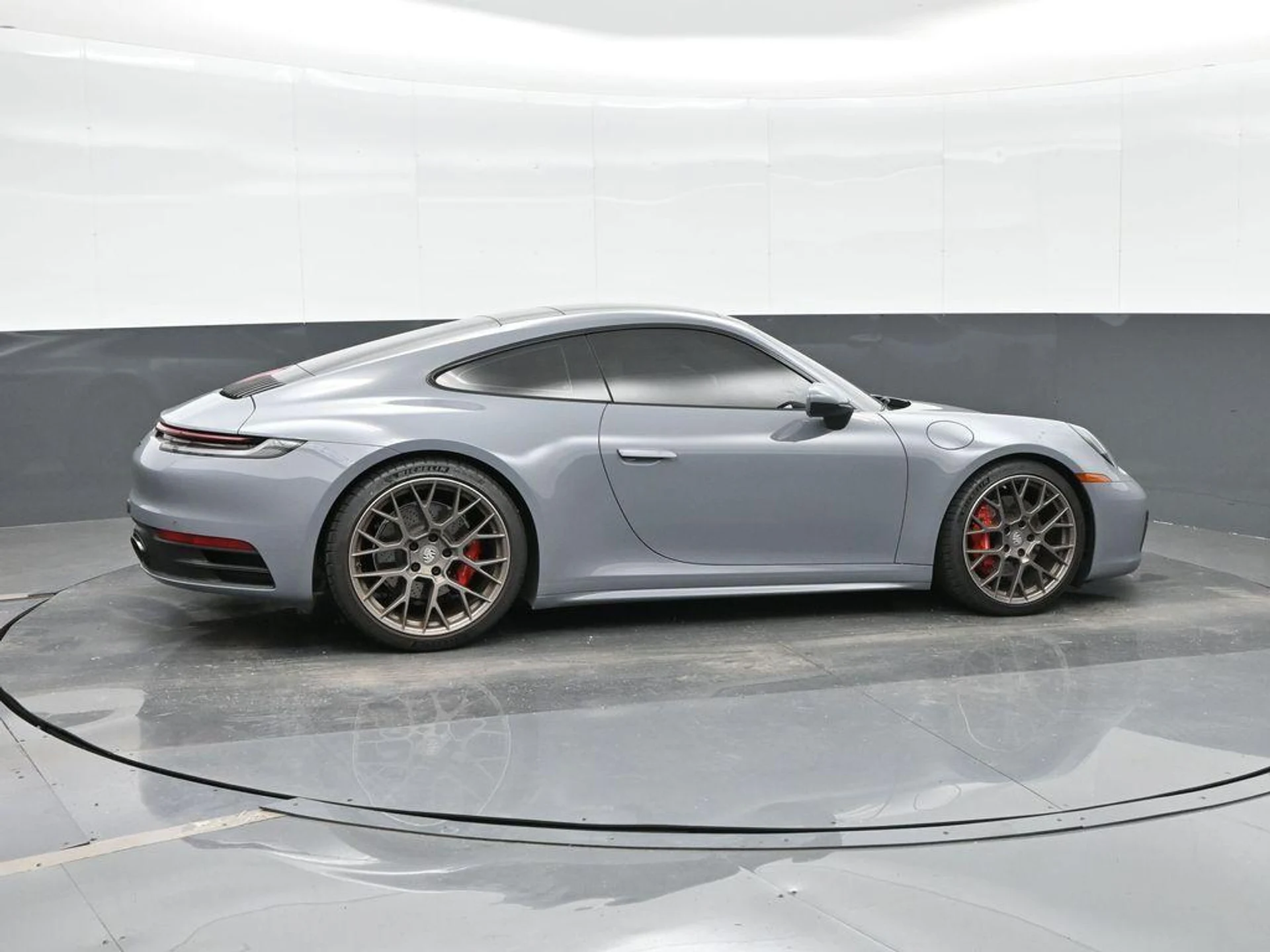 mph009_611144663_M_Uqt1_K_Ww6ve_P_Xk98kwe_GUG_5exr_E_4200ceb334