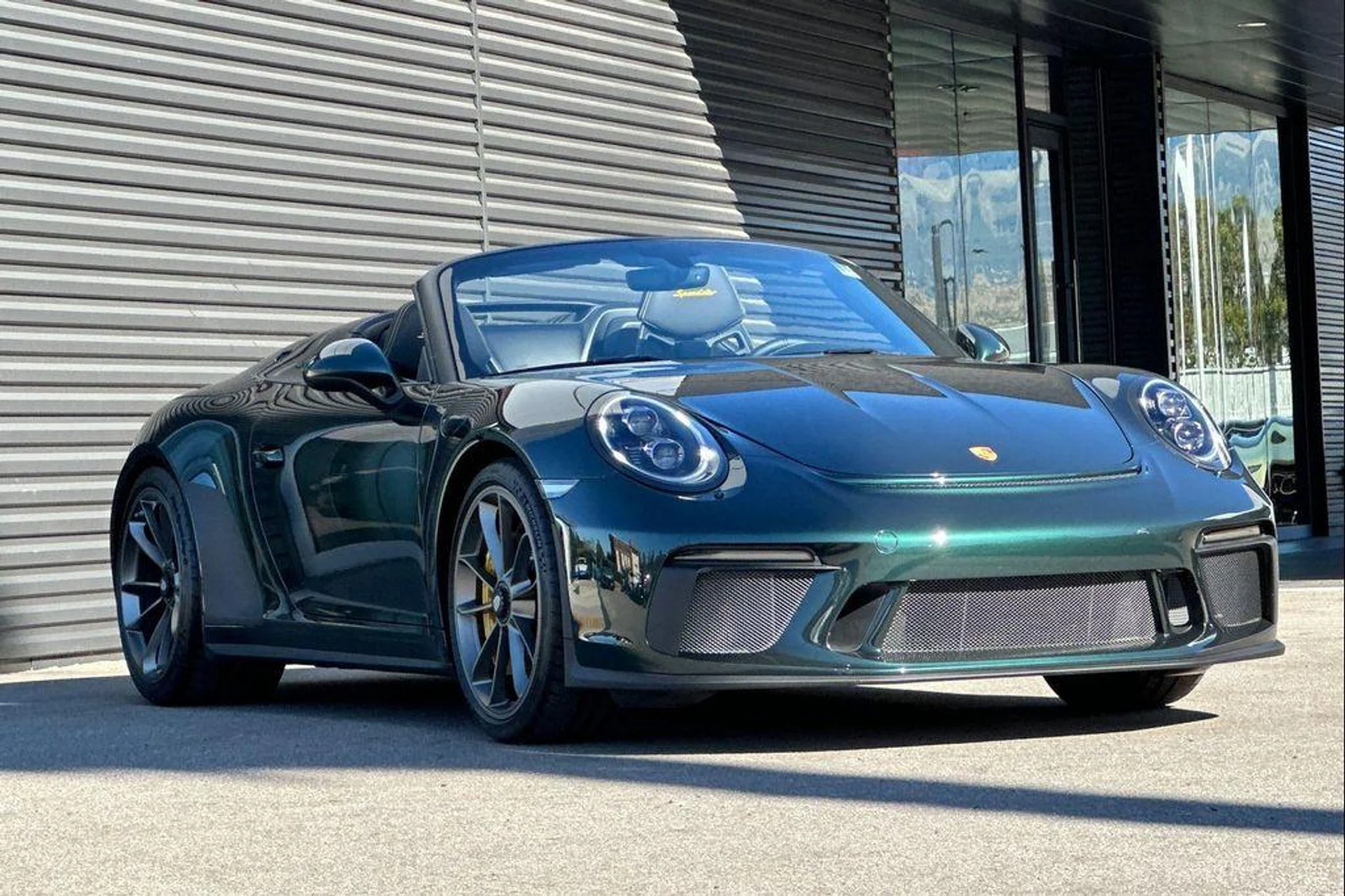 mph009_611576732_W_My_V_Utqp_VAJ_Oi_F_Bp_YH_5_PEC_Hz_Zls_902e514f44