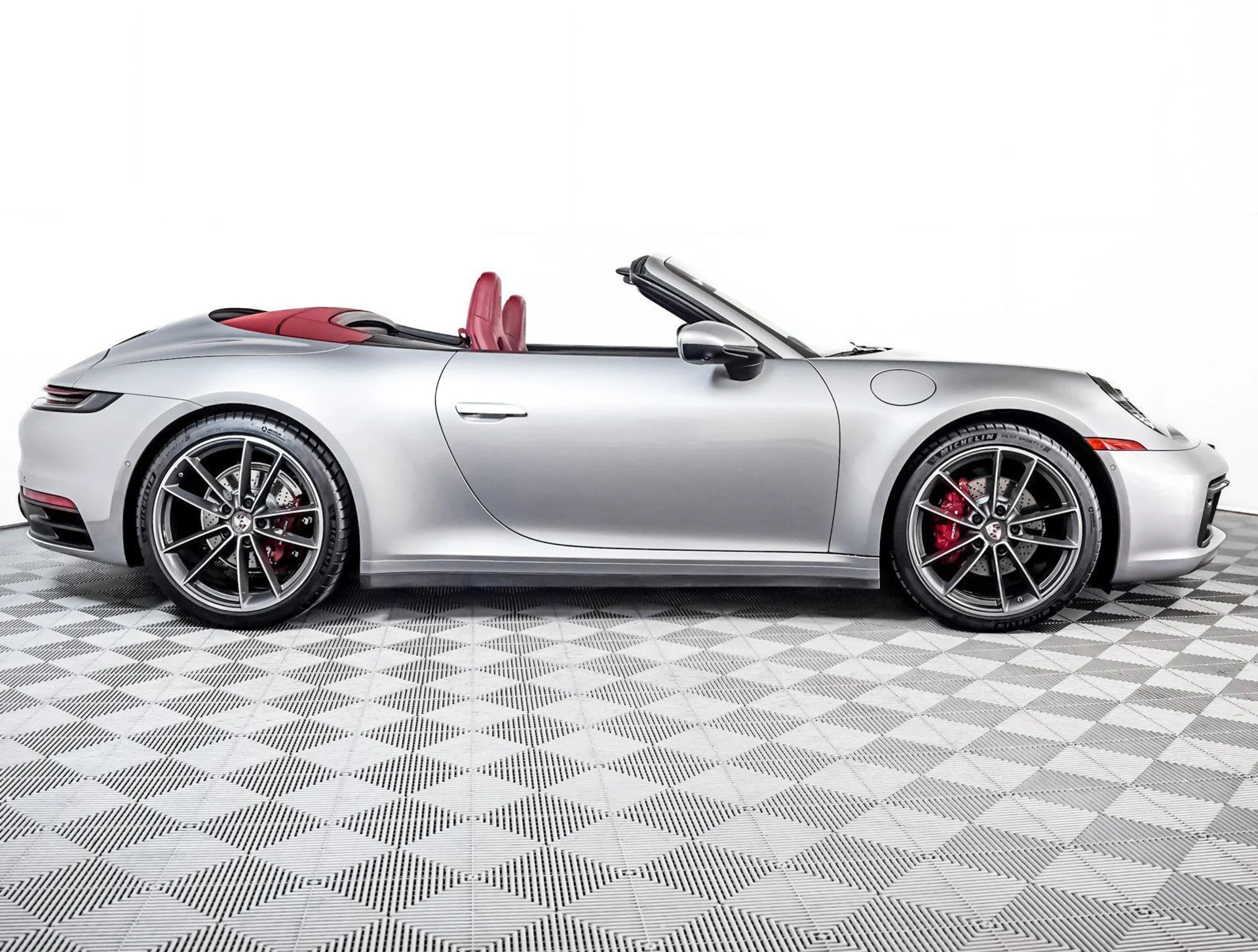 mph009_612146260_a3955f0058d17de6185d9bc1d52f4b4f_6ac8d6d515