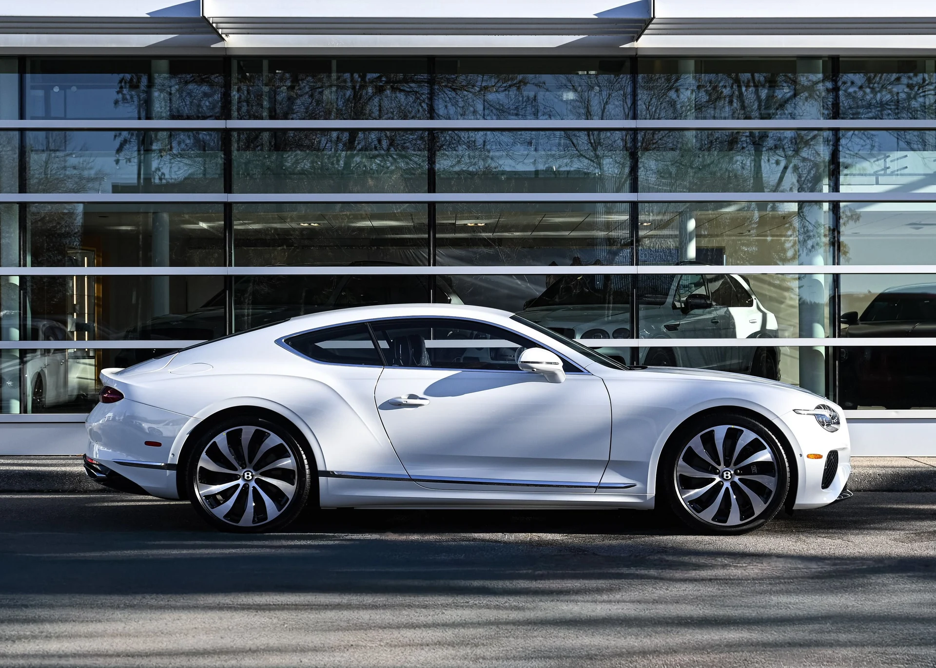 mph009_617031695_9cfbf3f7_978f_4d8e_962b_f52fad25a650_848a0ea454