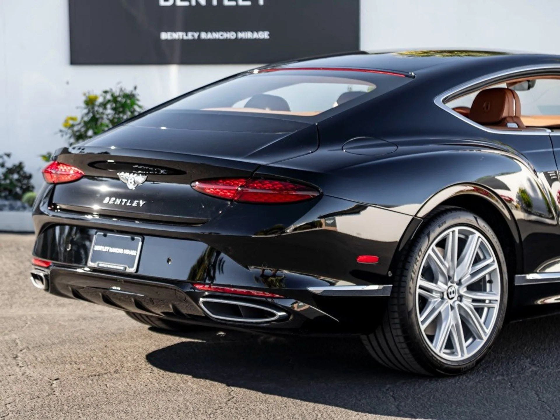 mph009_620576208_10_b567b2dc66