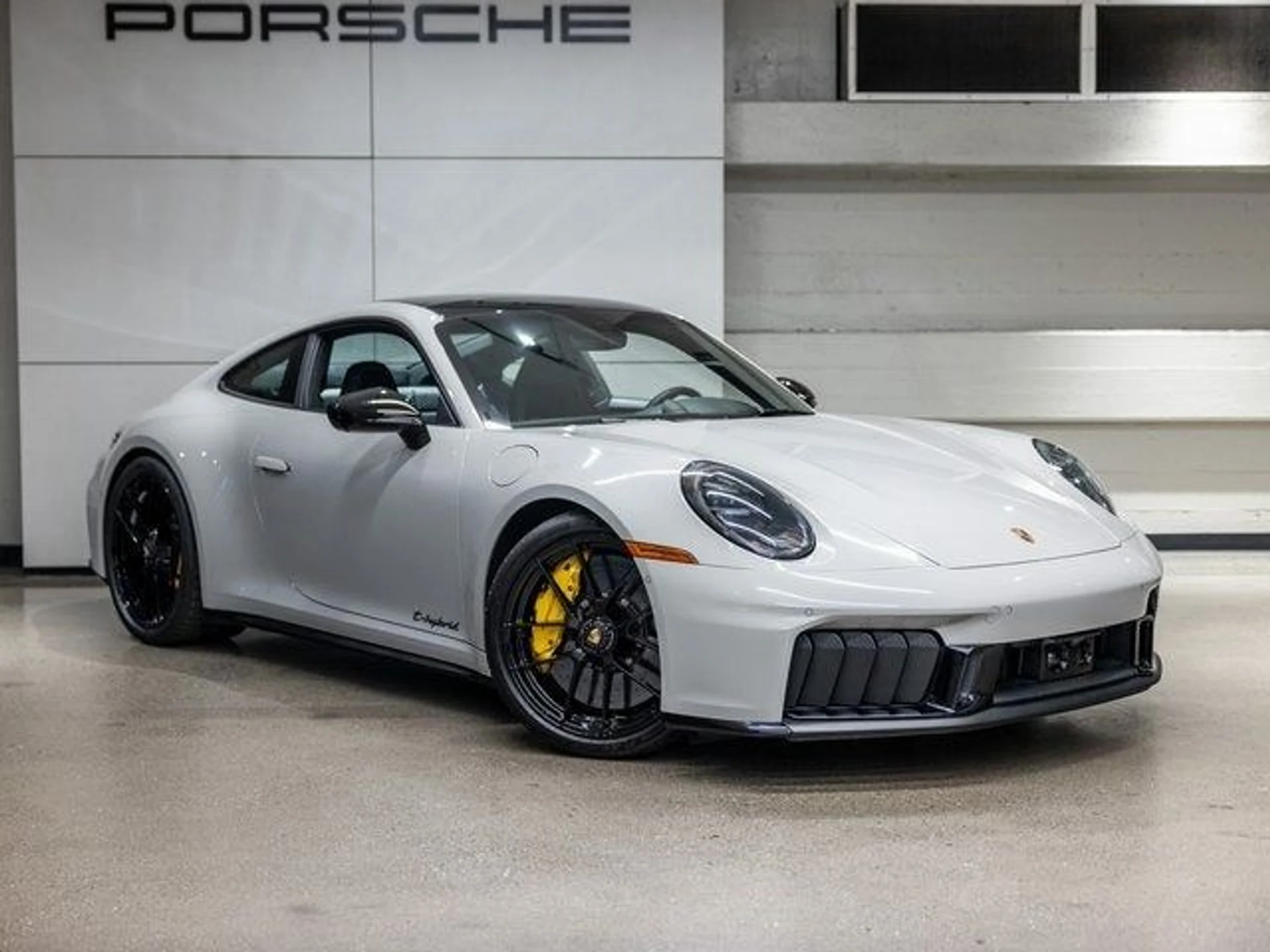 mph009_623275811_10_0383e4a063