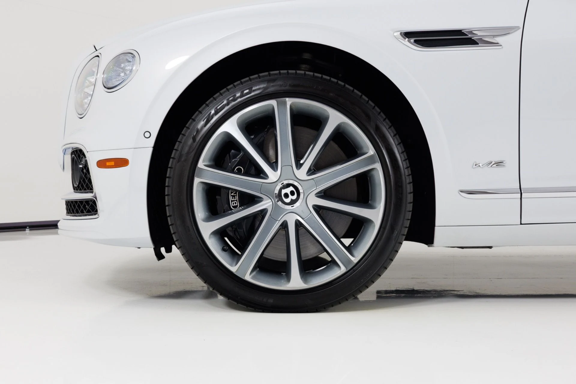 mph009_62928246_Used_2020_Bentley_Flying_Spur_W12_1776899546_7a0cb5334c