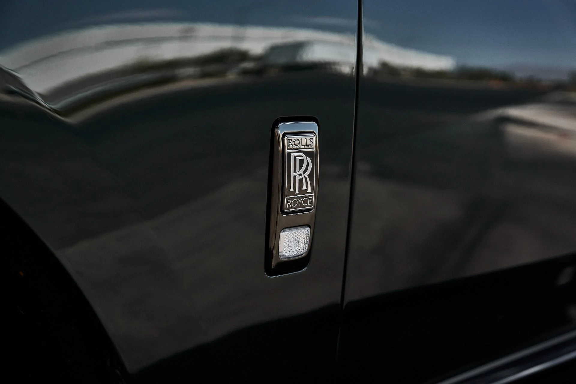 mph009_632405983_Used_2026_Rolls_Royce_Cullinan_Black_Badge_1781119953_fc90573862