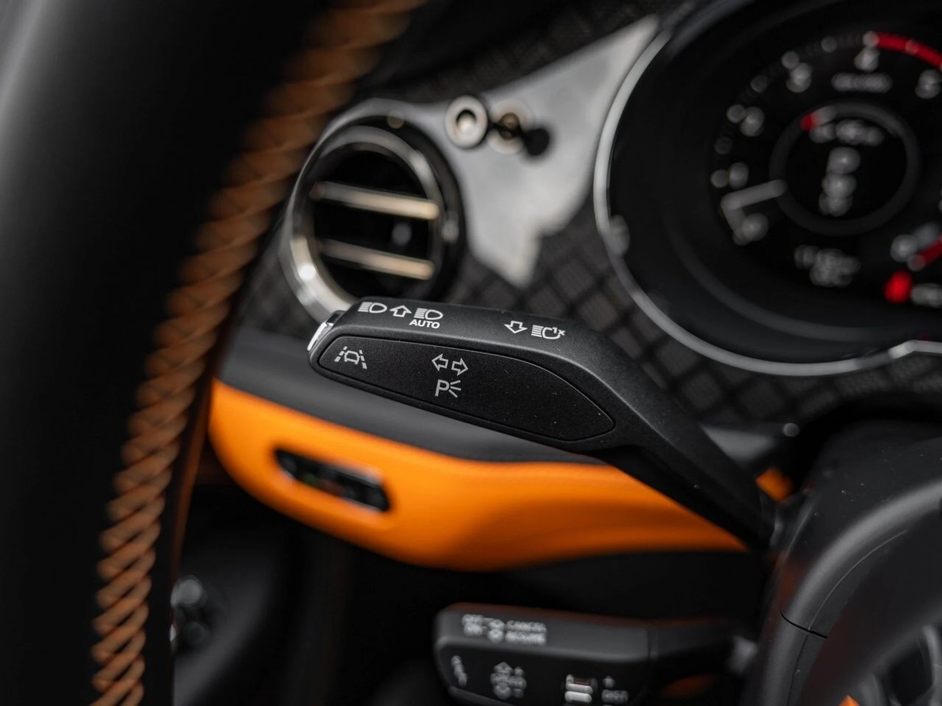 mph009_633065419_10e3ee49b4b8a5420cd7c4acd5abe3bdx_0db2545620