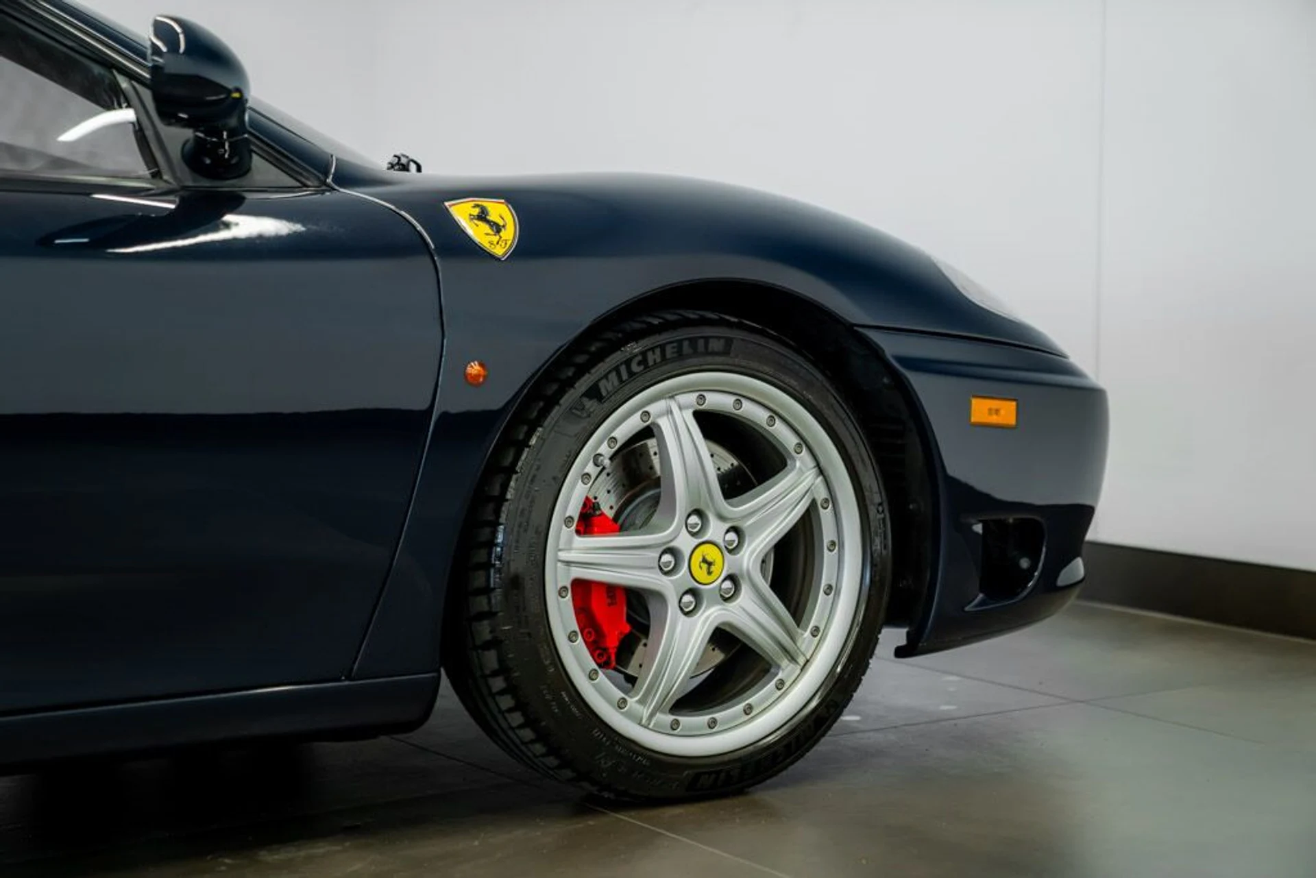 mph009_635538673_ferrari_360_2004_jpg_v_1758918548_734aea9293