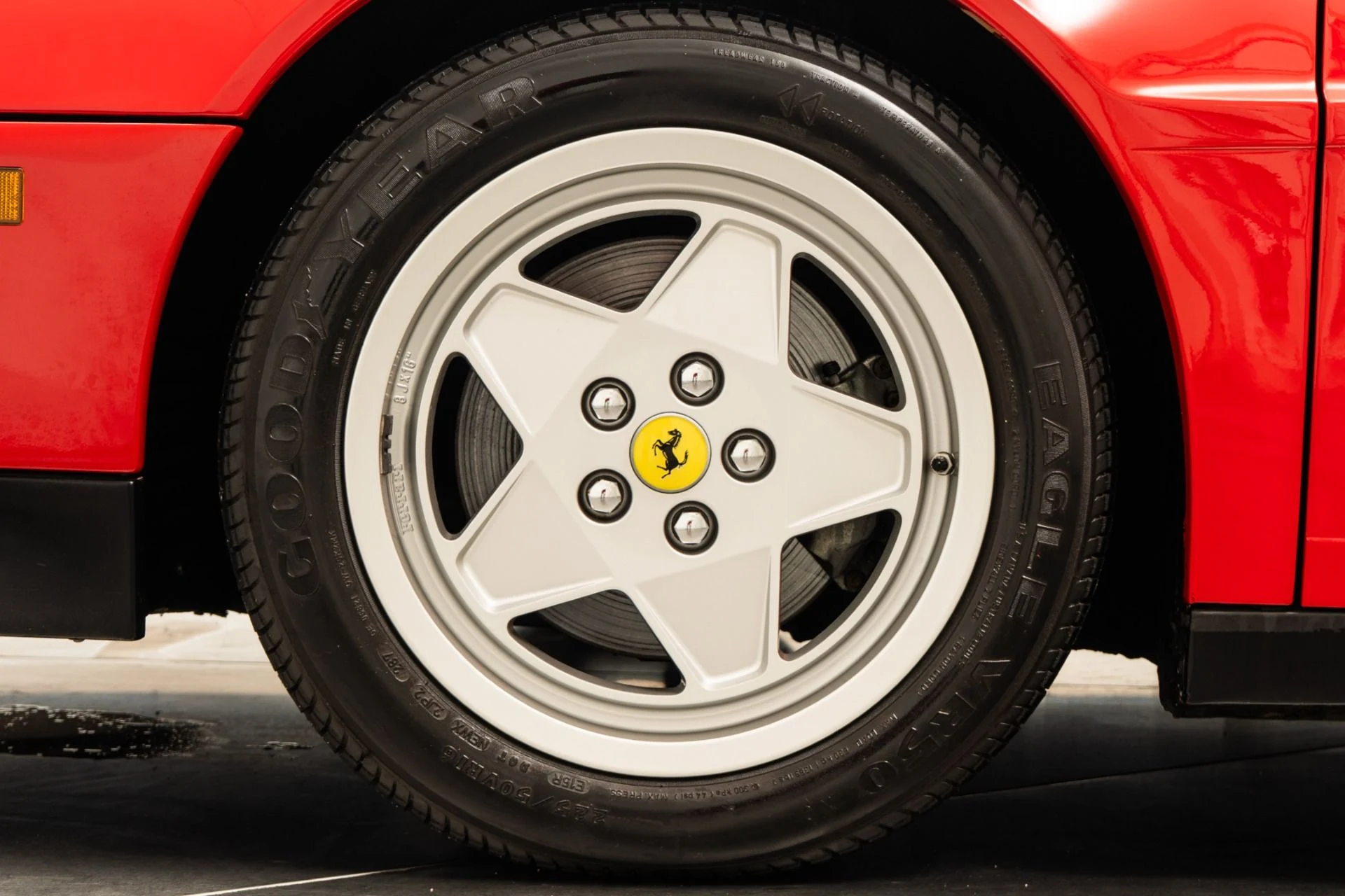 mph009_636889095_Used_1988_Ferrari_Testarossa_1758663985_2f87e624be