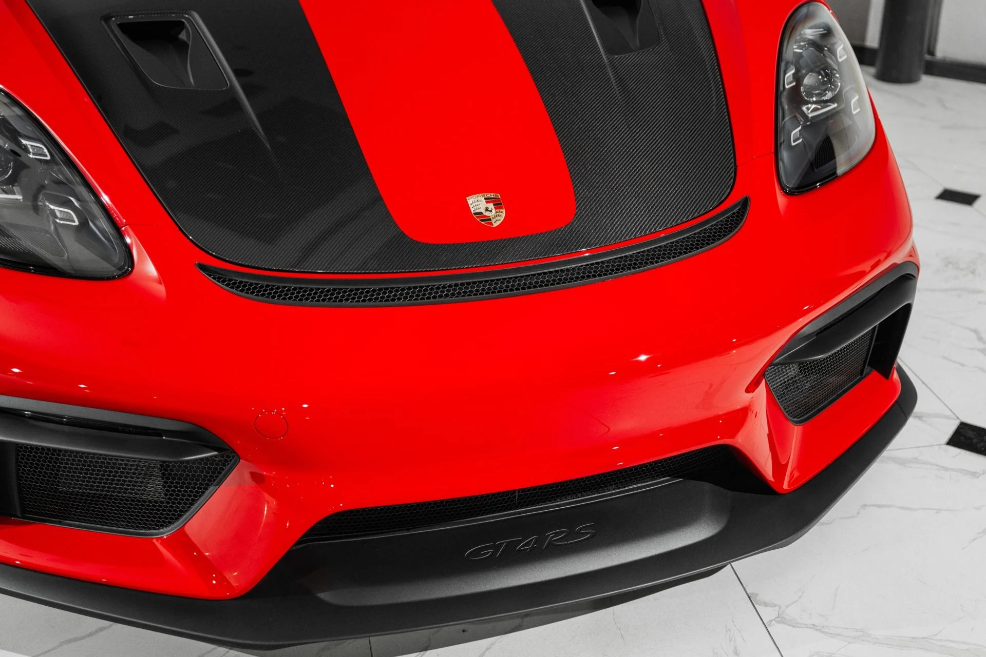 mph009_637096272_Used_2024_Porsche_718_Cayman_GT_4_RS_1762886249_38deb77bf4