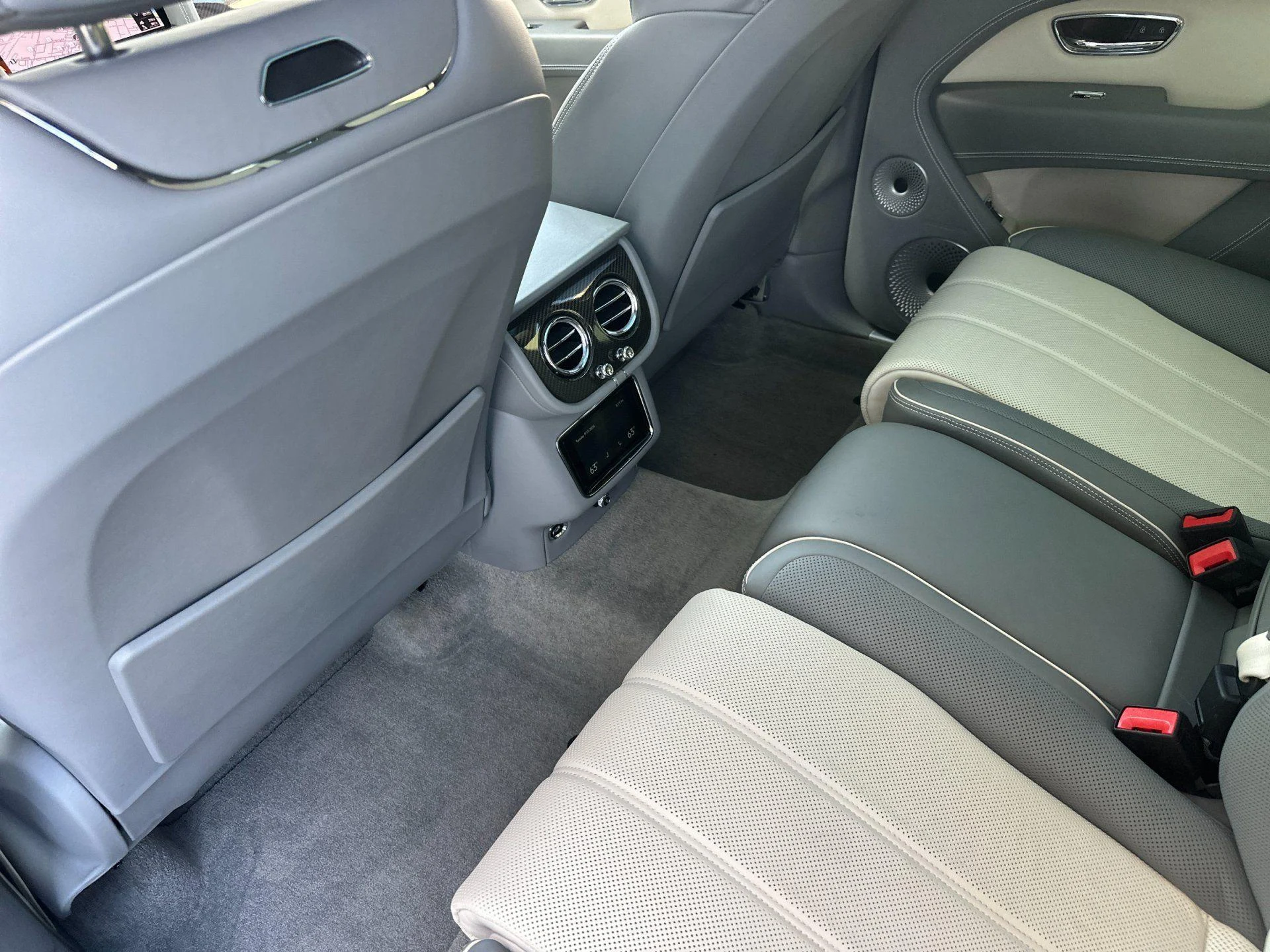 mph009_646035643_Used_2025_Bentley_Bentayga_S_1789555717_4651dbc8a6