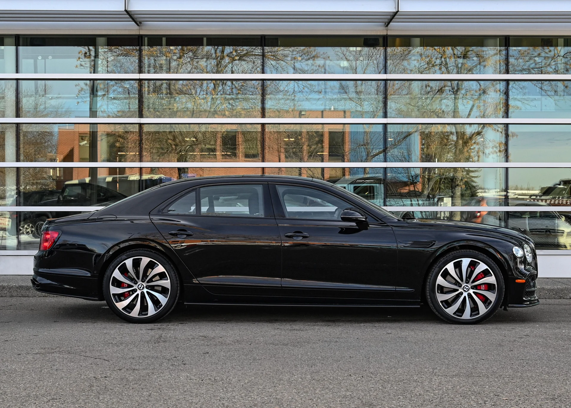 mph009_647133211_1ba972a9_0341_48b0_9d7d_05da5ea660dd_573927008a