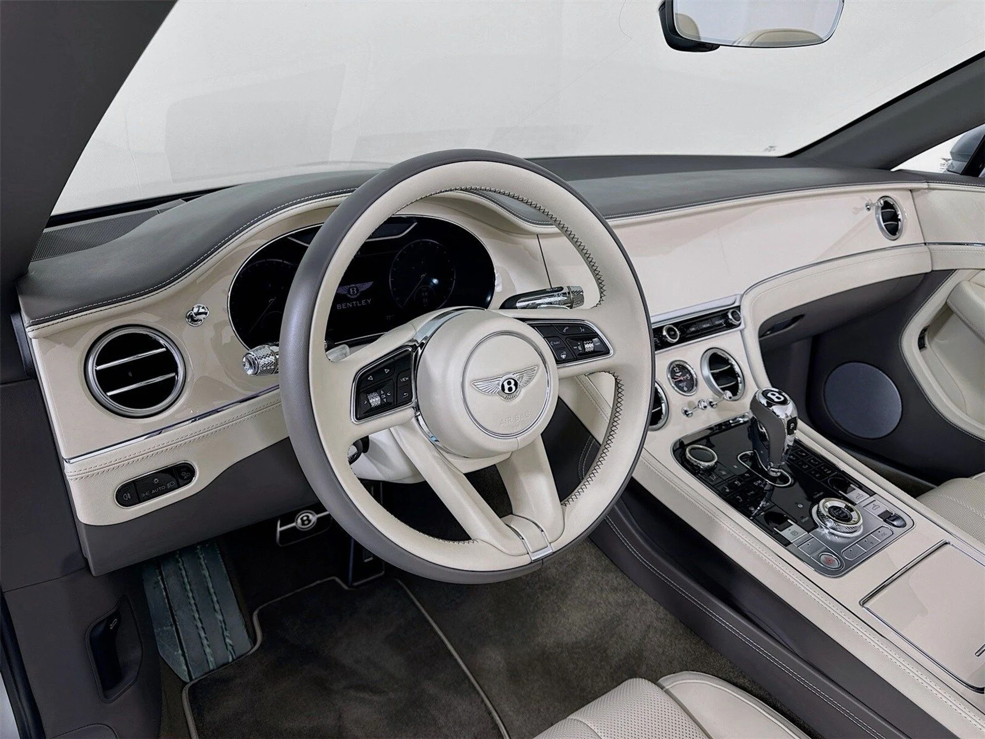 mph009_650771067_d894dd62d29b6a370cf930a4cc82414bx_bc56965a56