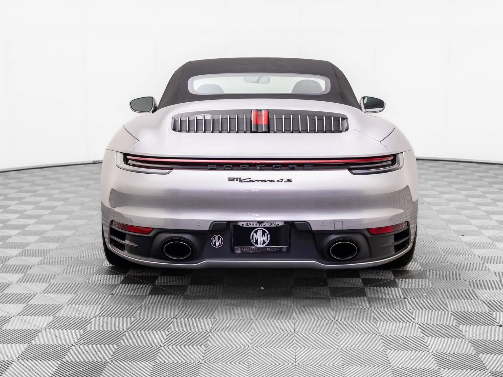 mph009_658379274_9f2a8a8fa0ae222a77e4a213b405c71dx_7582d1da3e