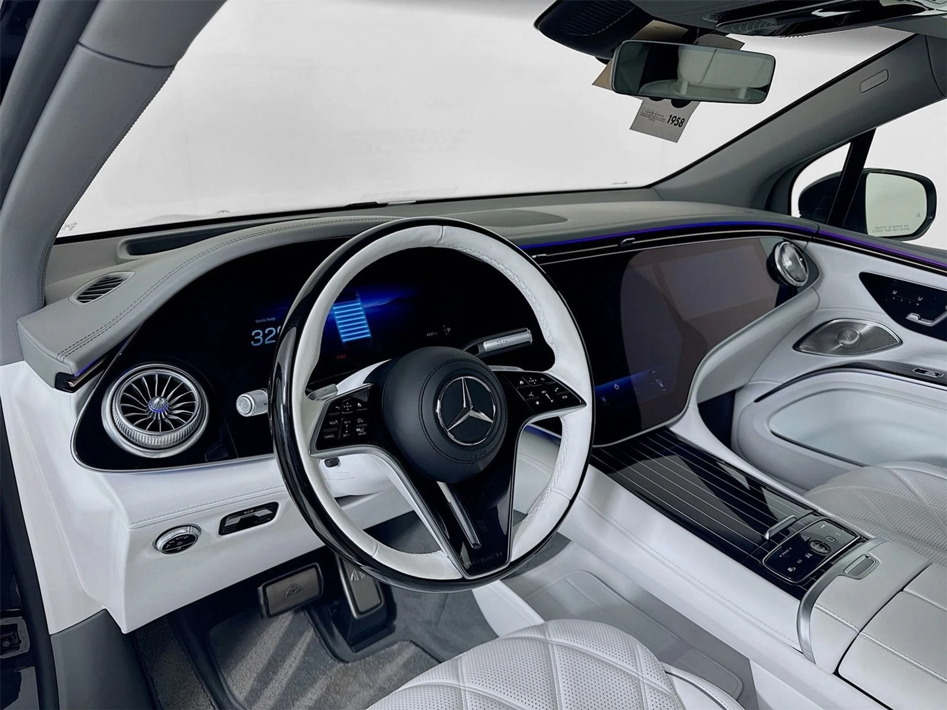 mph009_658712641_01b4f35dfd70bcd95f0e0daea1c4b416x_f51c2a1868