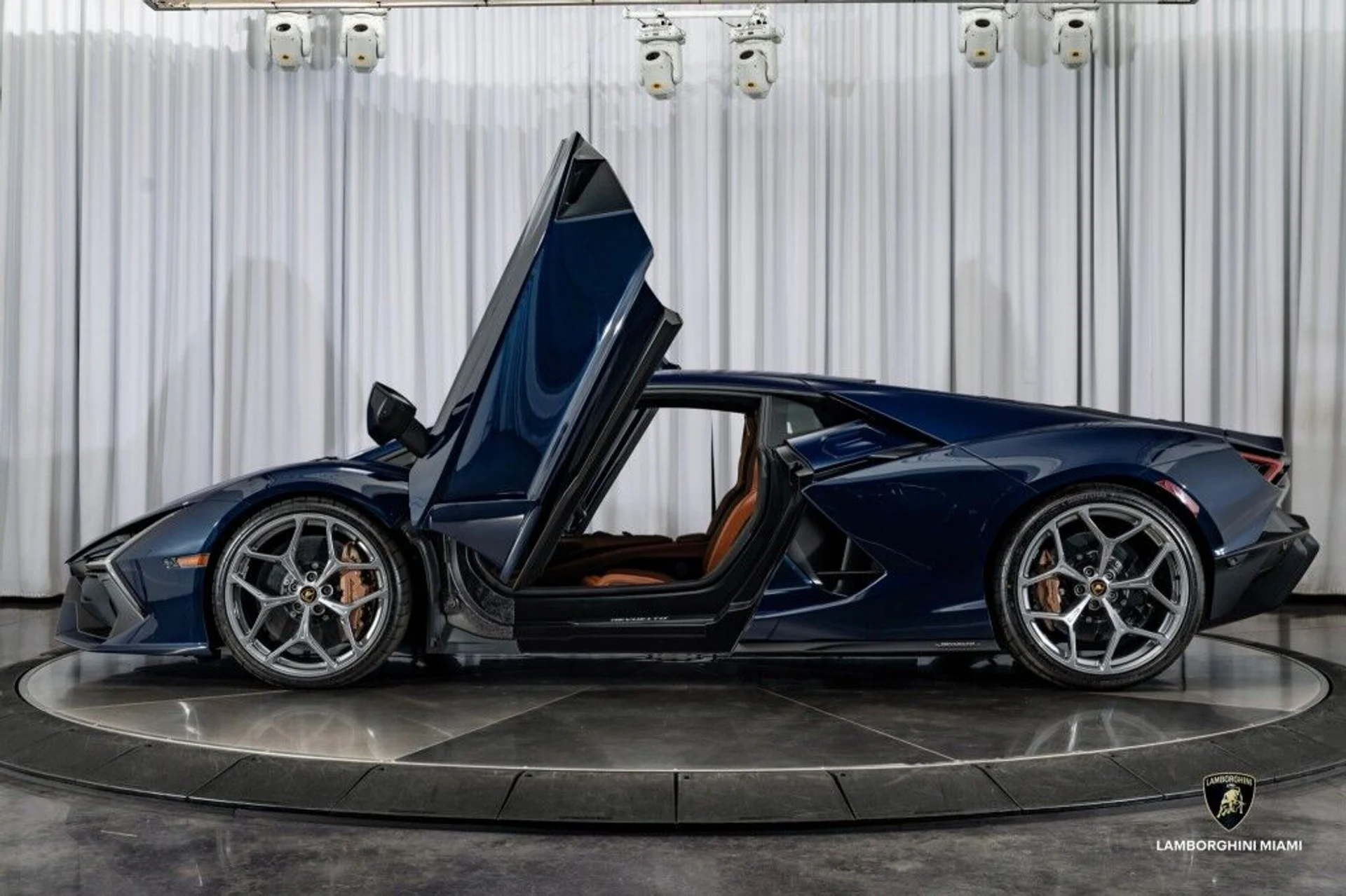 mph009_66488238_93474fbe6ddabcf5614777429bda2f12_99233d8511