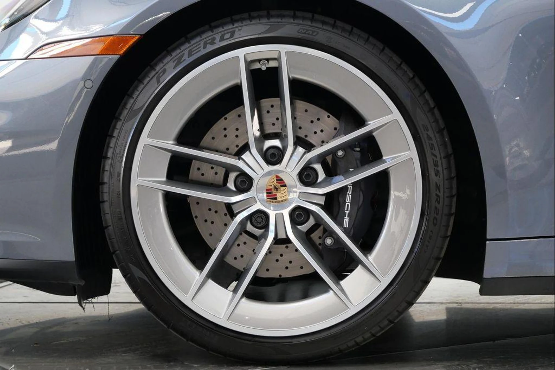 mph009_674651946_0_IF_4_A10_Ti_DR_Np_Sj1v_N5_Jo_Ay_ZR_4_10ceea3884