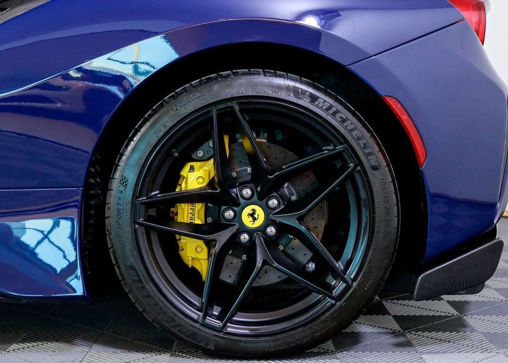 mph009_683125140_c99f0719aede51bd084086d141ce4add_e660b76eca