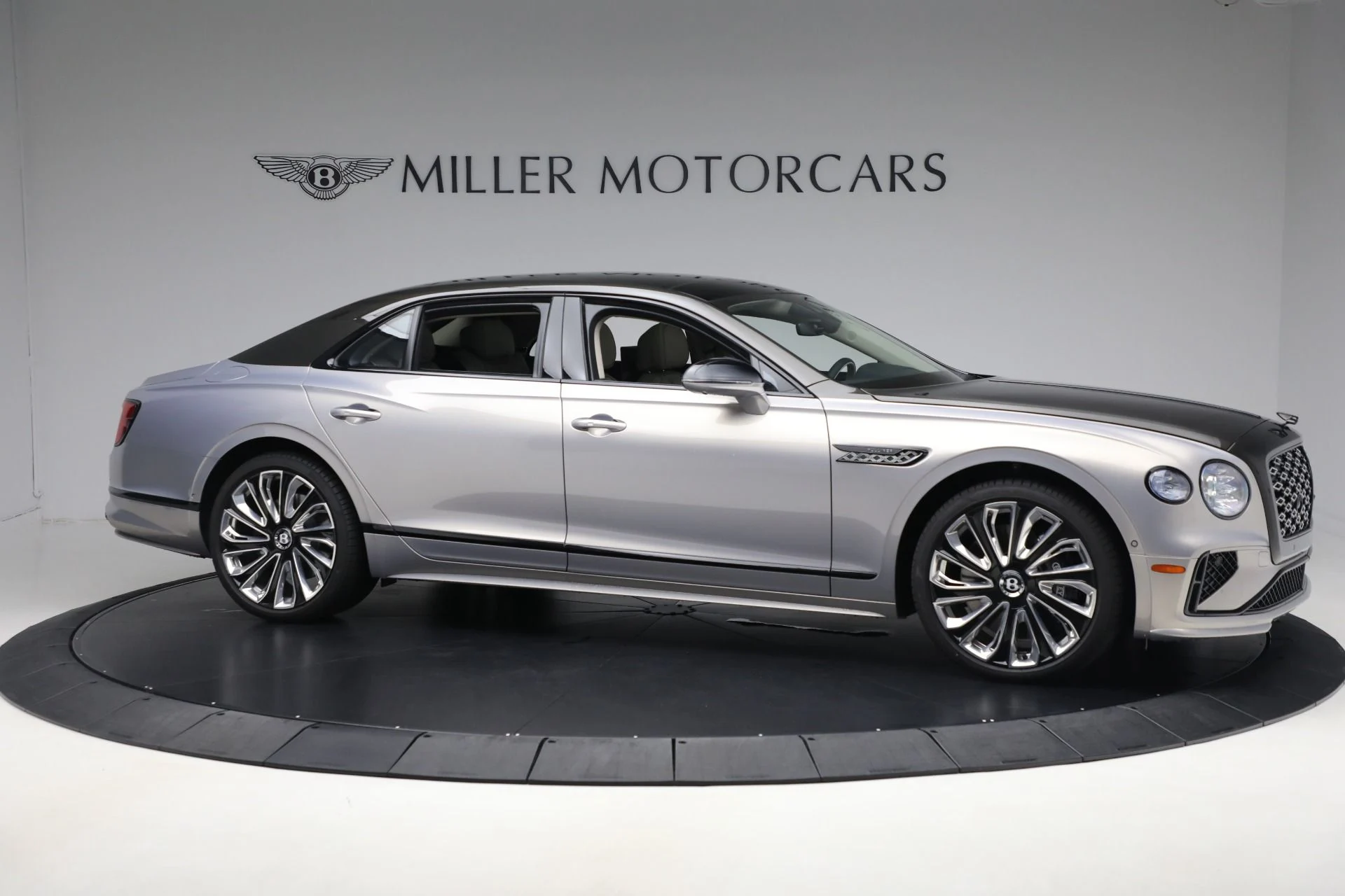 mph009_690825691_New_2025_Bentley_Flying_Spur_Mulliner_5649ef9a10