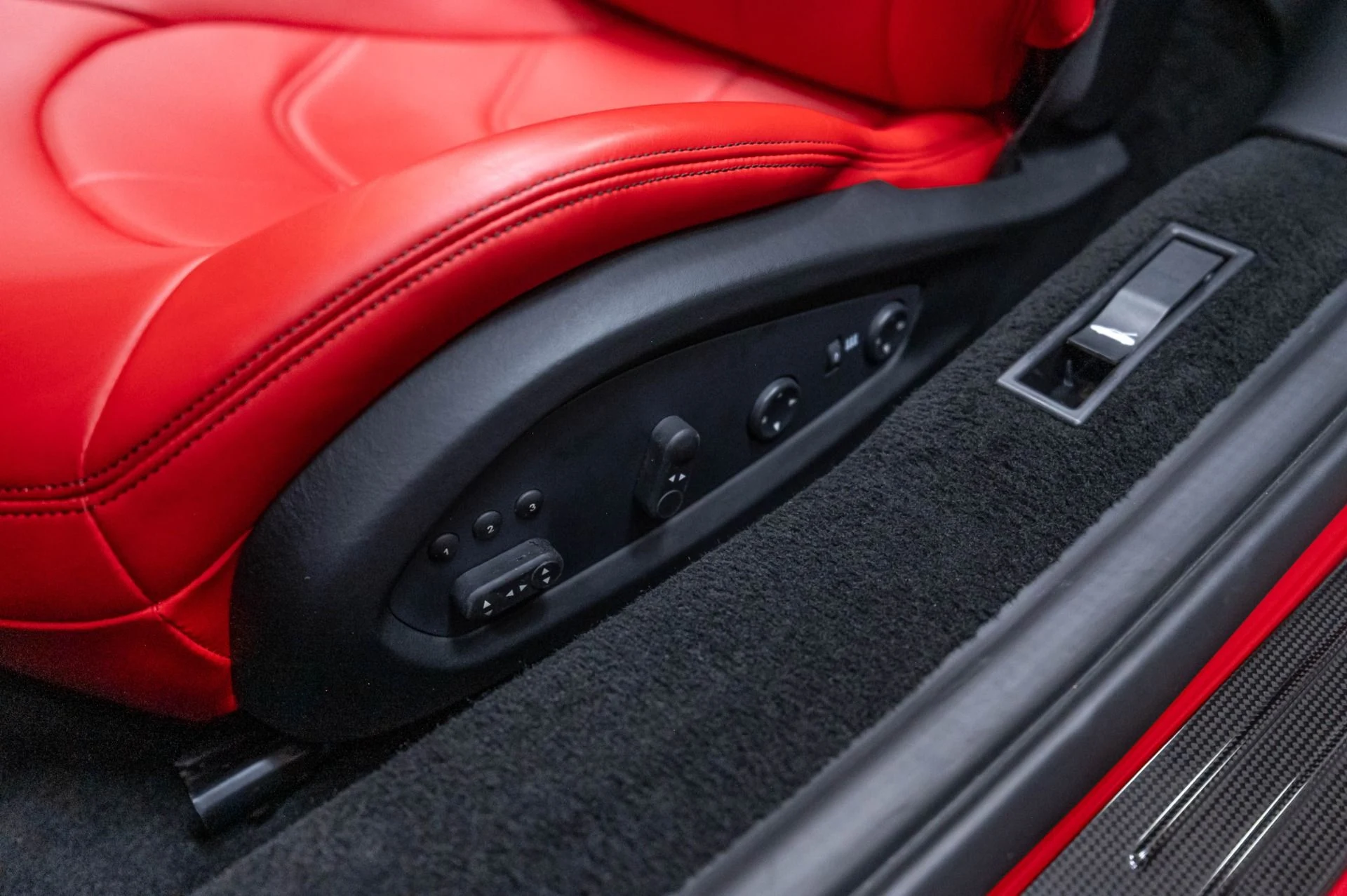mph009_697259308_Used_2018_Ferrari_488_Spider_1786656638_a60065428f