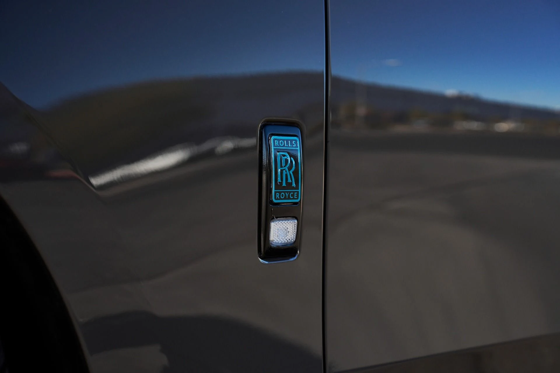 mph009_698520448_Used_2025_Rolls_Royce_Ghost_Base_1765592151_fff5855ddc