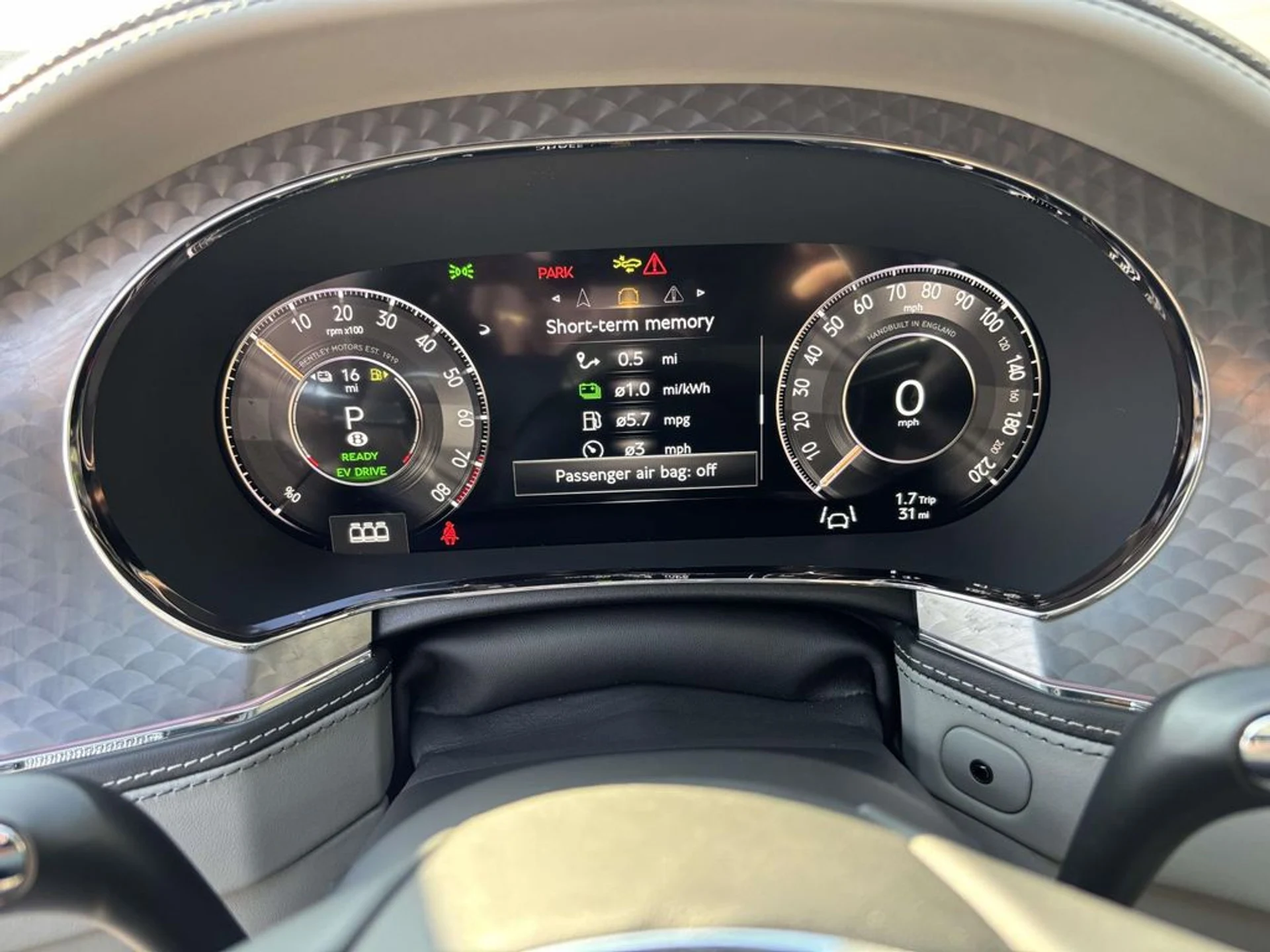 mph009_706809461_16b8e77b4911f285a7f6dcf3eb6f3f9ax_66ecd4c02f