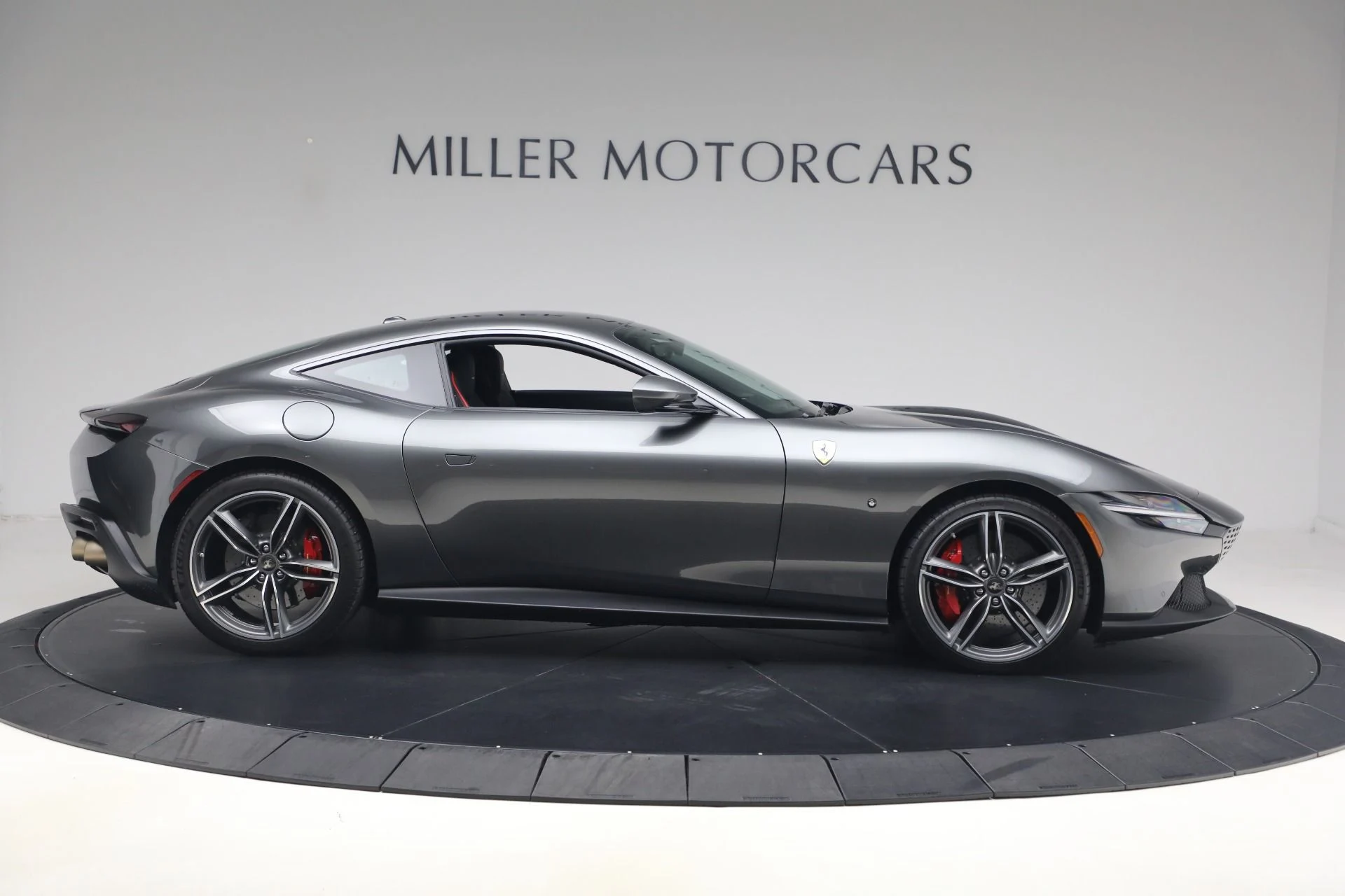 mph009_712065093_Used_2023_Ferrari_Roma_1790957659_1733b5b4d2