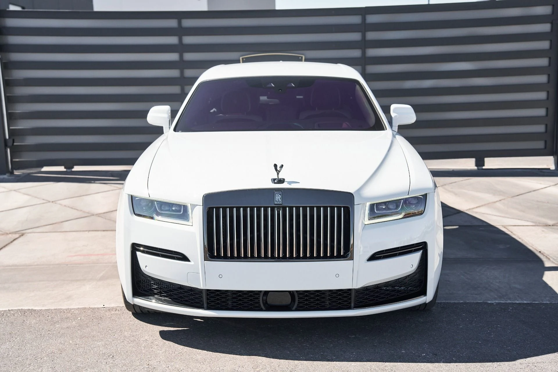 mph009_712446610_Used_2024_Rolls_Royce_Ghost_Black_Badge_1761064504_11d614e812