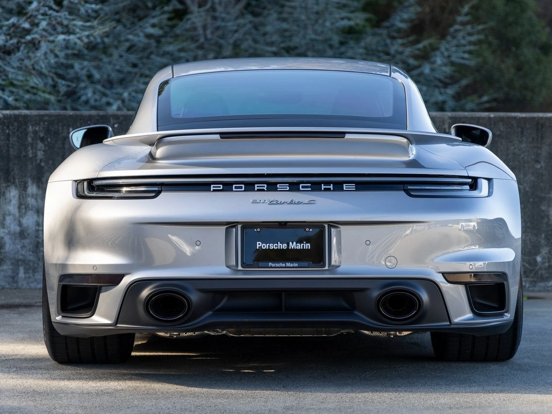 mph009_71582367_10_c658fbb928