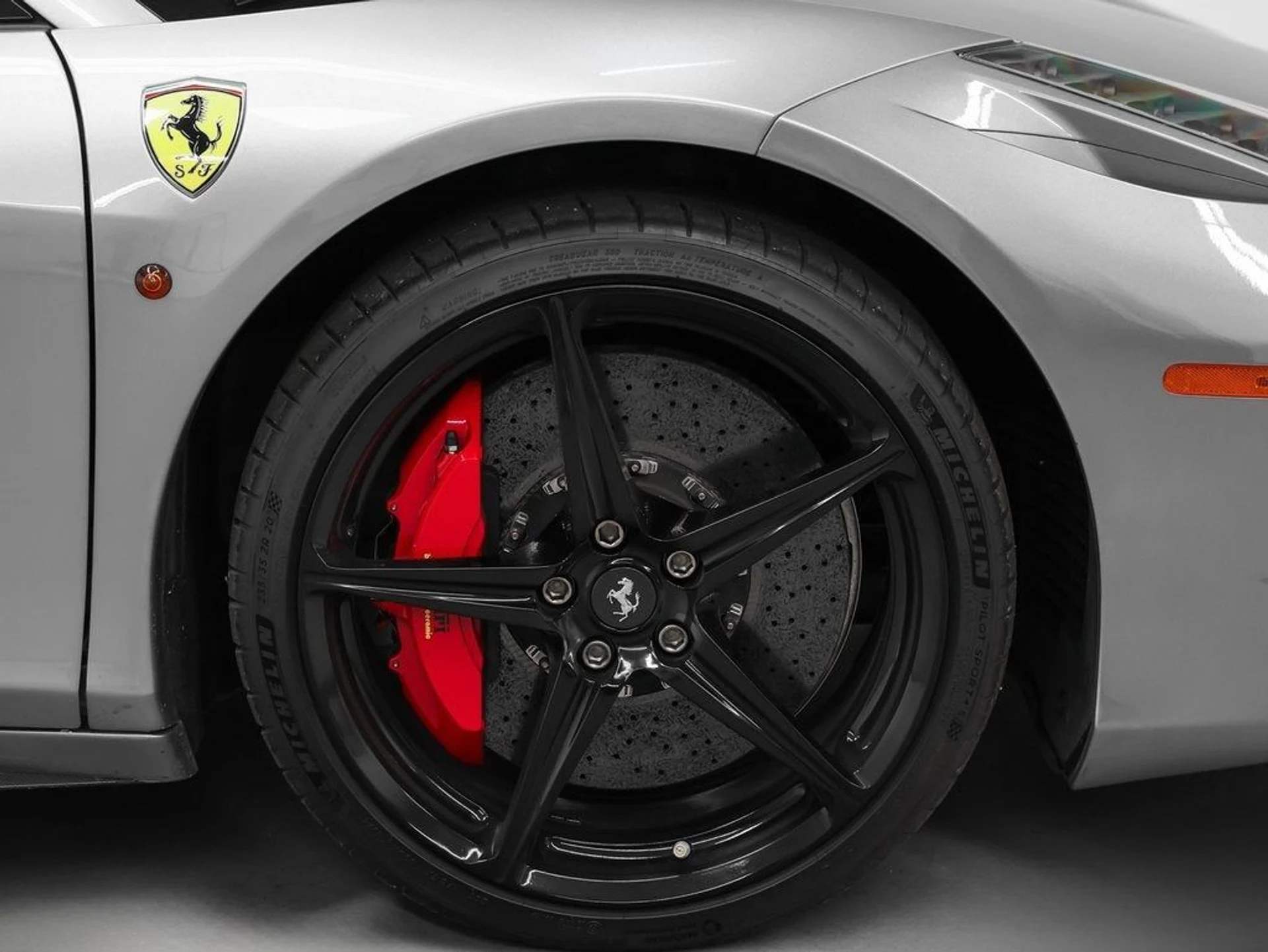 mph009_723814592_10_feefa5531c