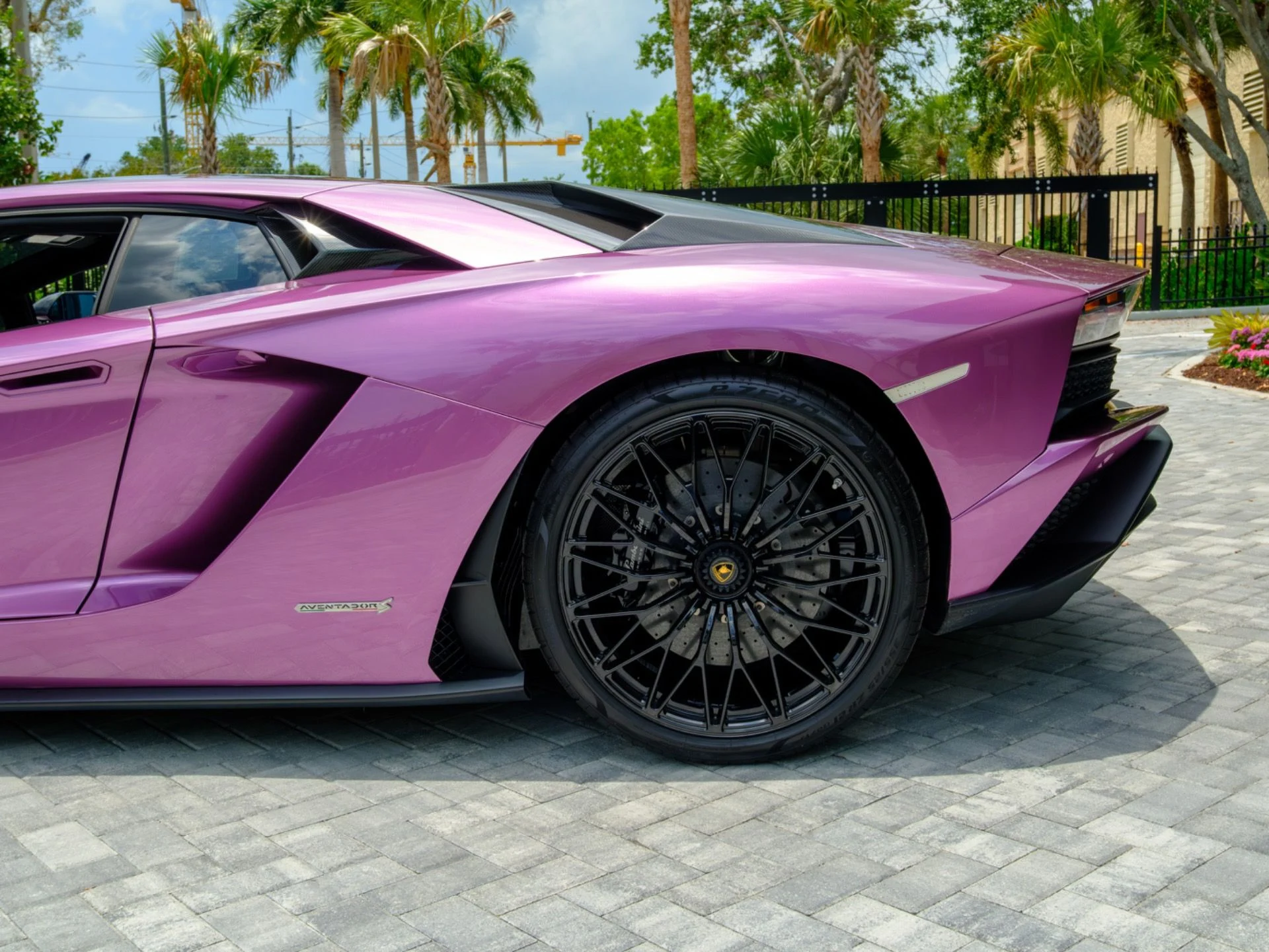 mph009_724545024_Used_2018_Lamborghini_Aventador_S_1778520653_fc76143d7d